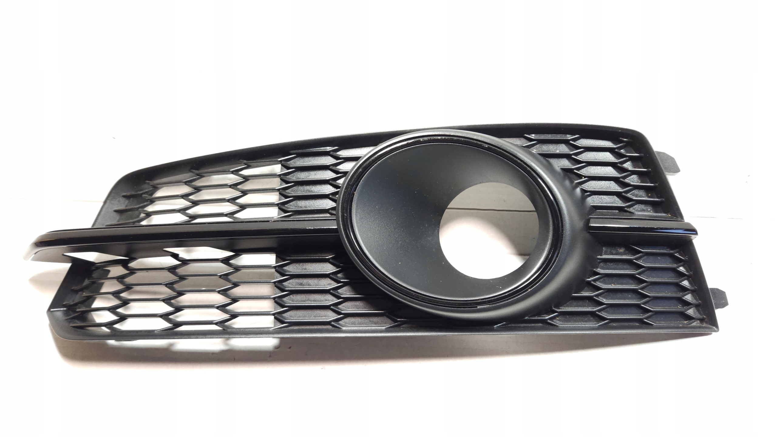 AUDI A6 C7 KRATKA ATRAPA LEWA 4G0807681AG