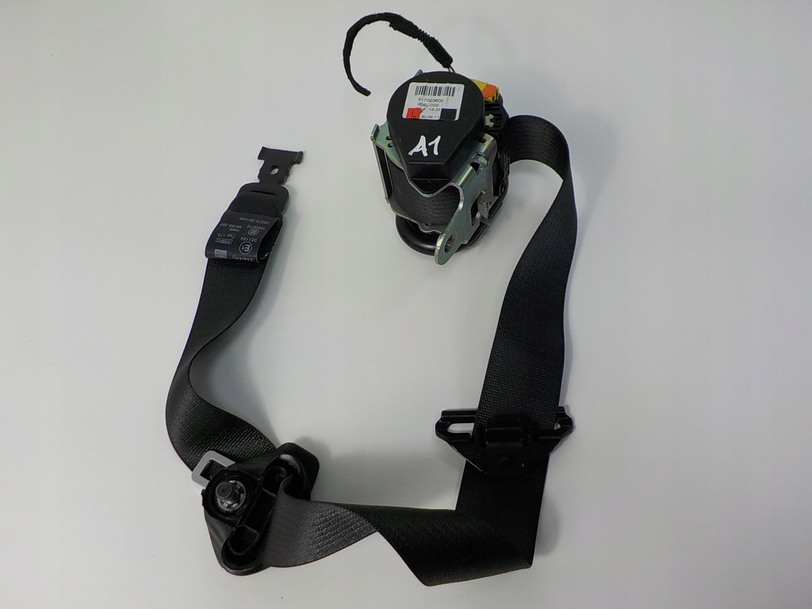 13297088 - OPEL ASTRA J IV НАТЯЖИТЕЛЬ РЕМНЯ ПЕРЕДНИЙ ЛЕВЫЙ