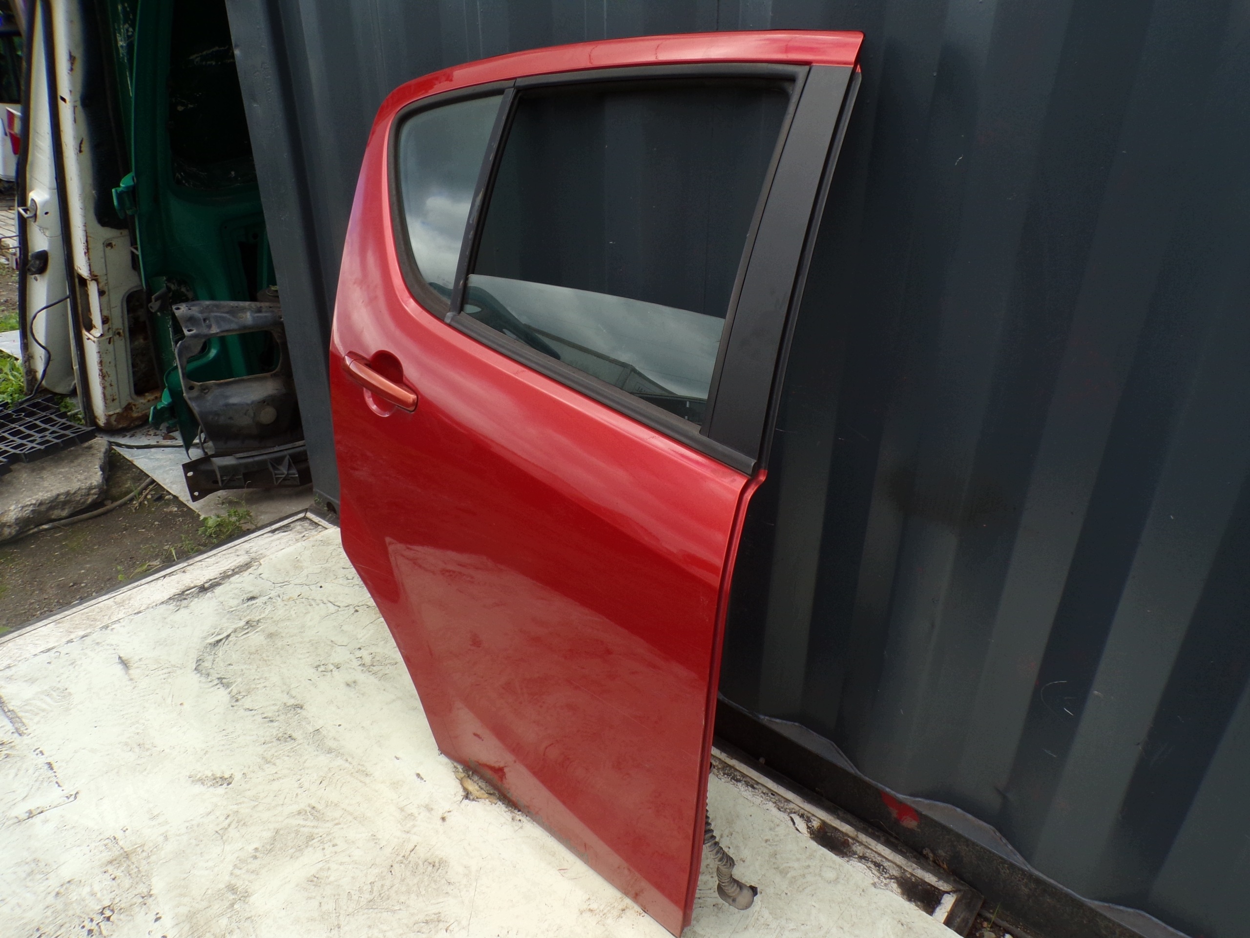 door right rear. SUZUKI SPLASH colour ZSFB