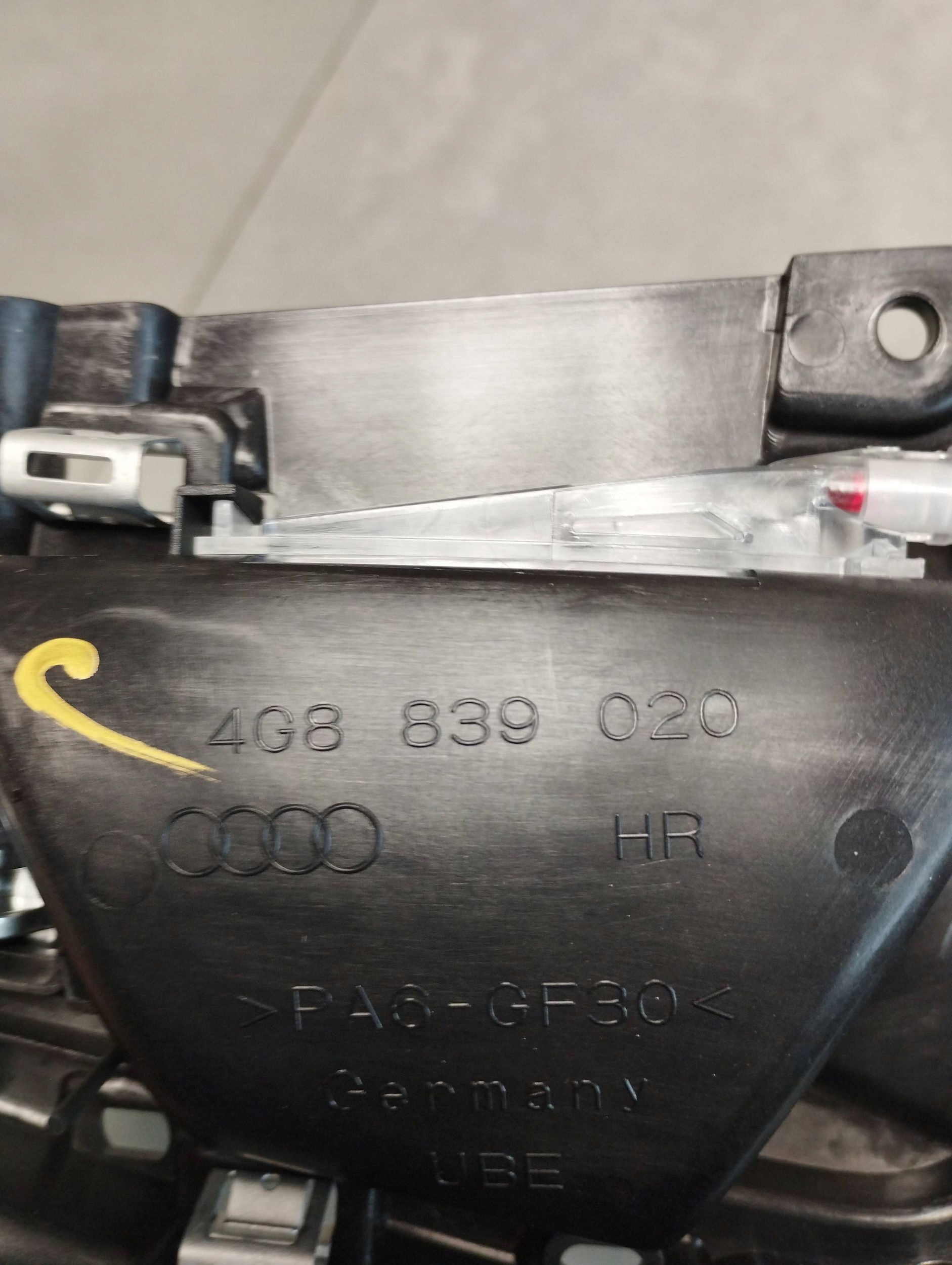 Audi A7 4G 2016 handle inner right rear part 4G8839020