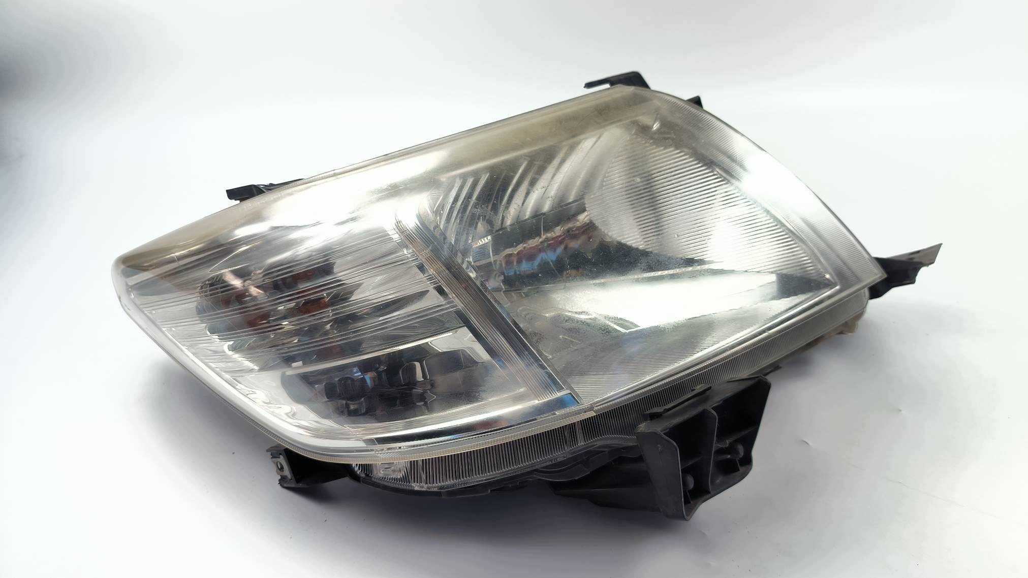 light right front EU TOYOTA HILUX VII LIFT