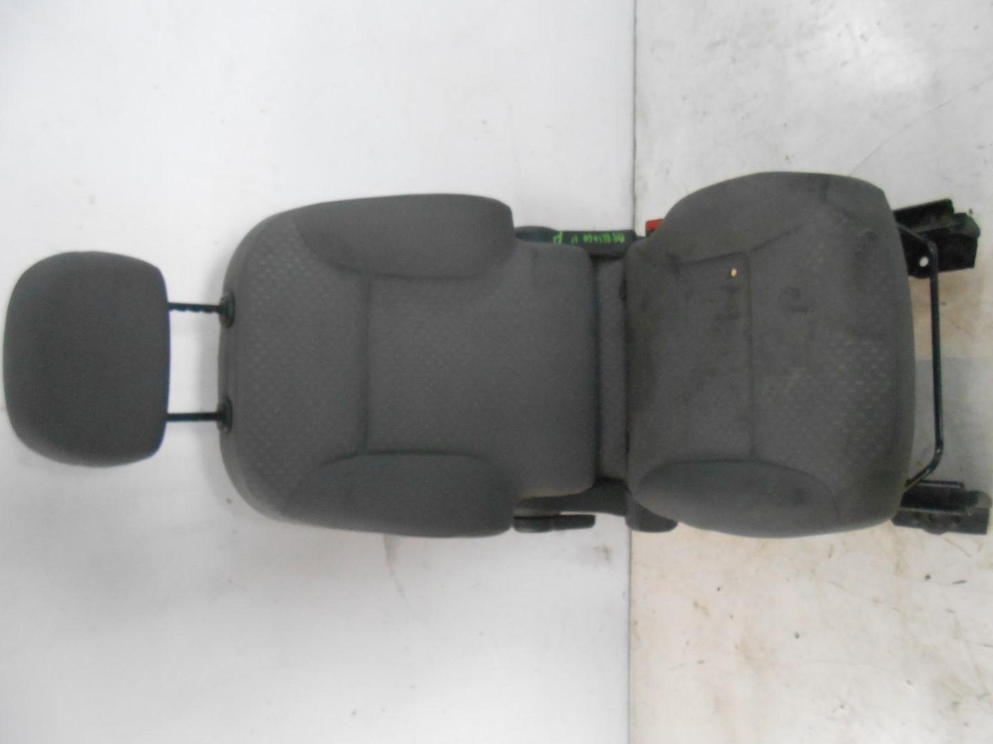 кресло правый передний PARTNER BERLINGO II #