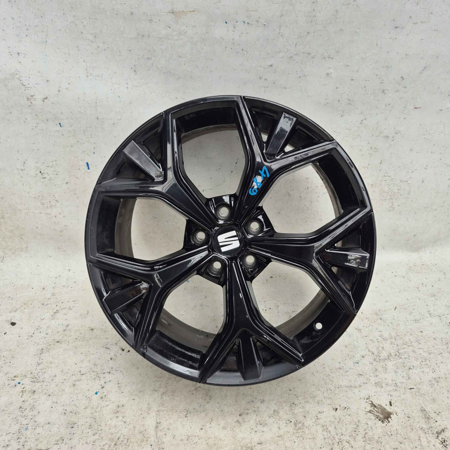 SEAT ATECA 575 disk hliníkový 19" 575601025AQ