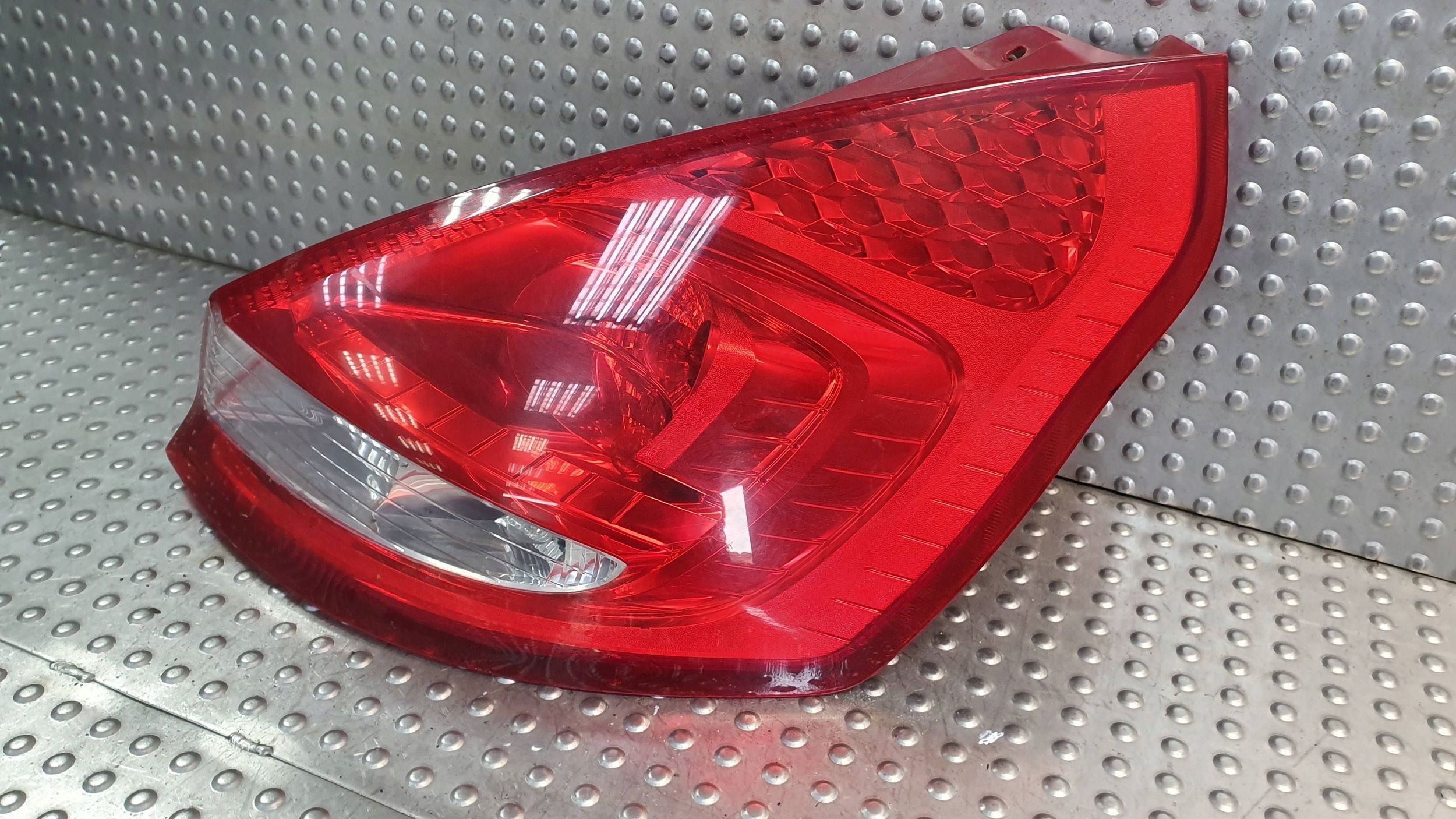 light rear part right FORD FIESTA MK7 08- 8A61-13404-A