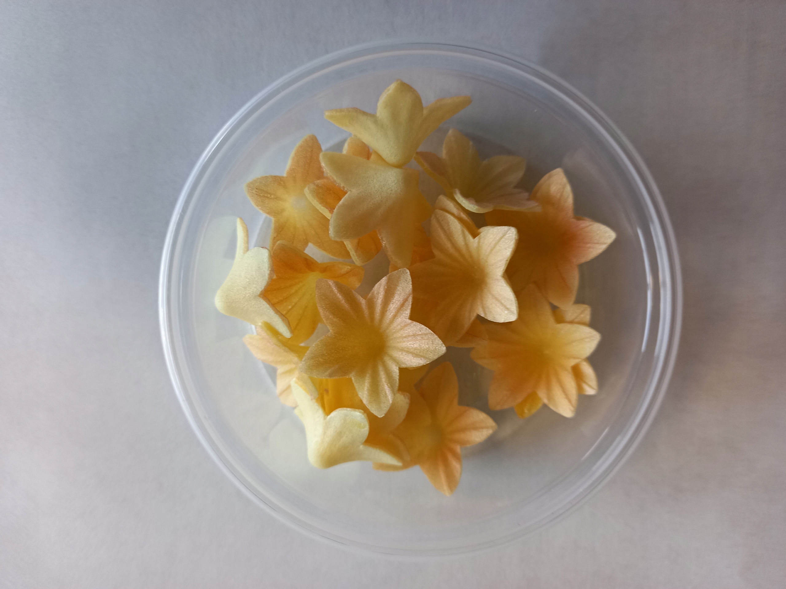 Levně Mini Oplatkové Květiny Stínované Čajové 20ks