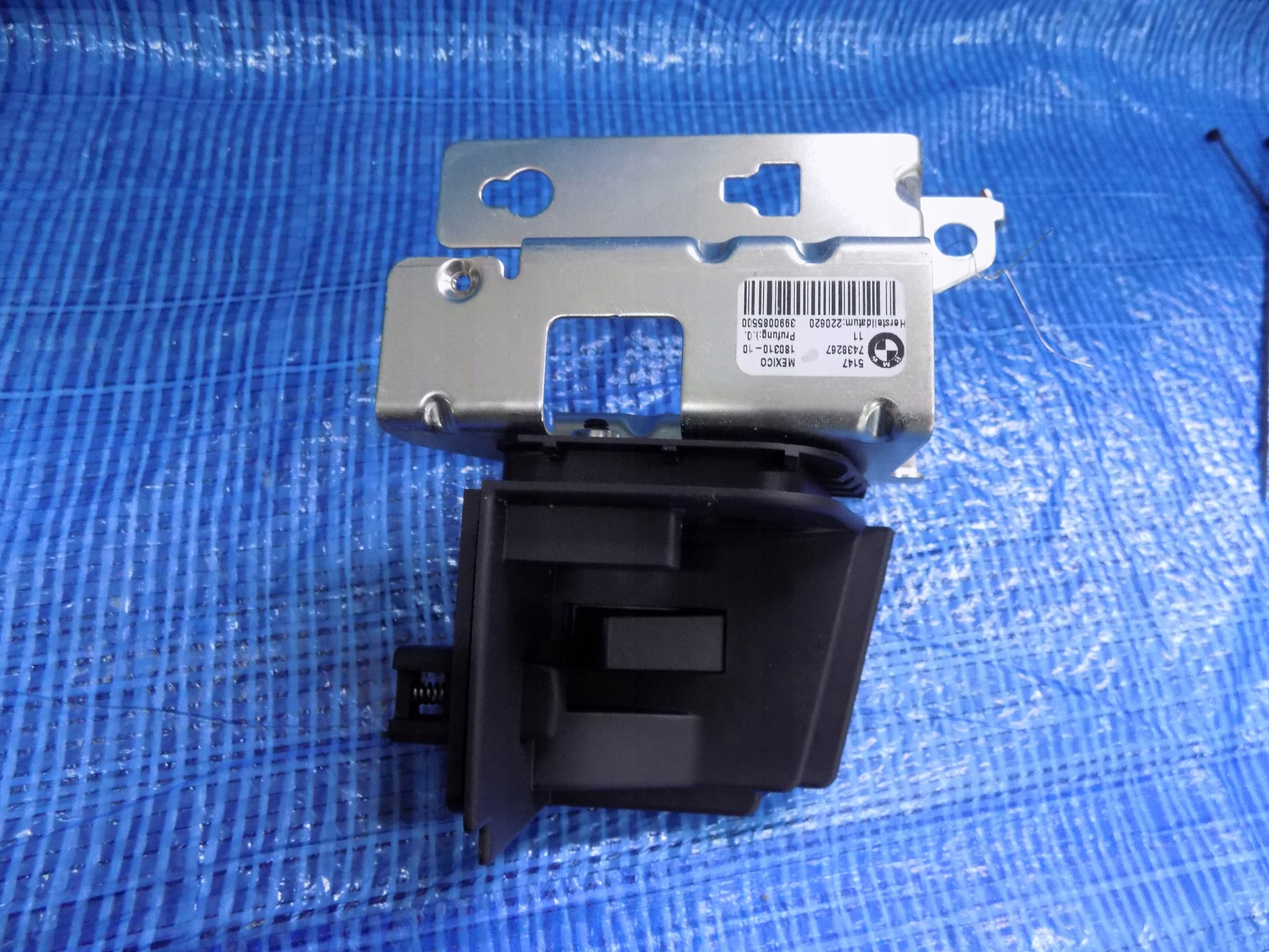 holder ROLETY boot BMW X5 G05 45E 20R