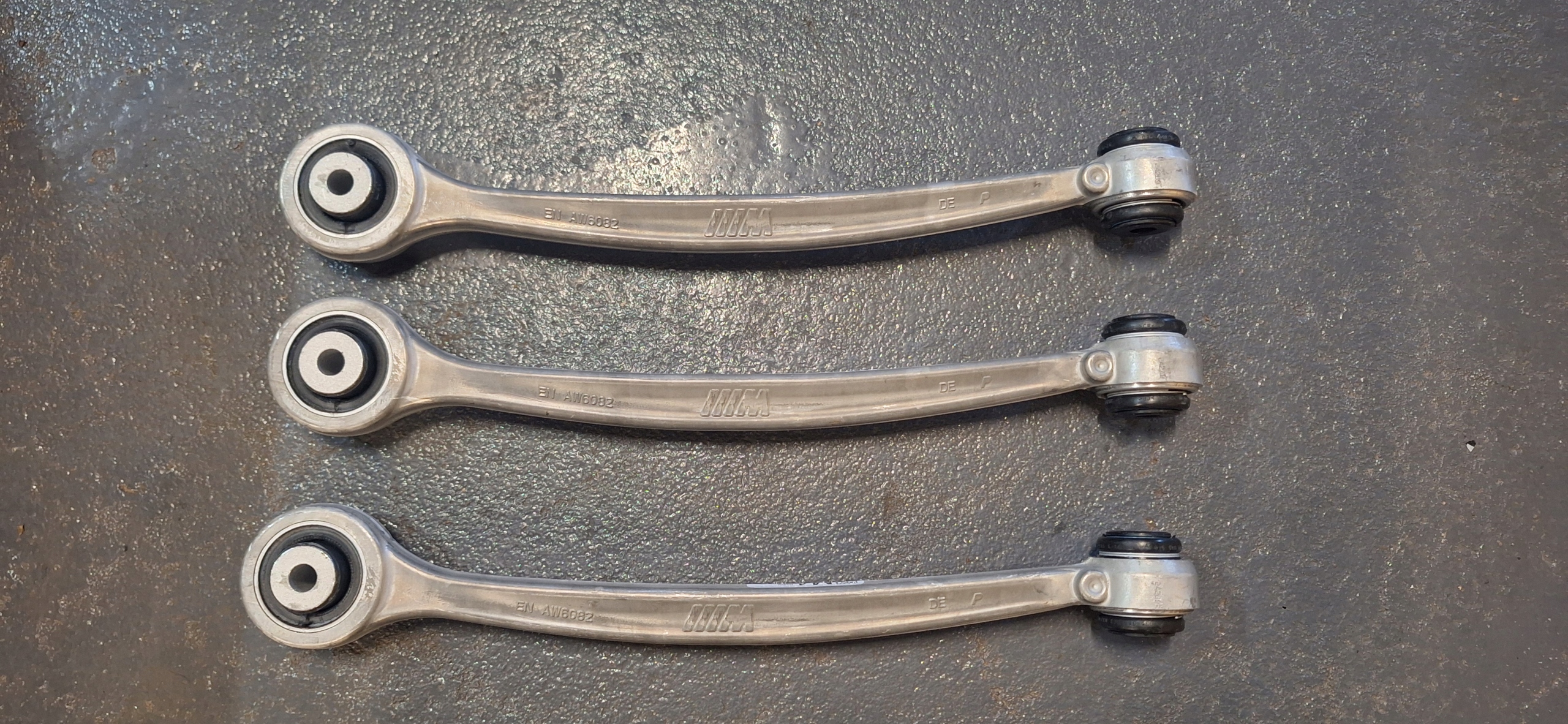 BMW M2 F87 2018 Wahacz tylny