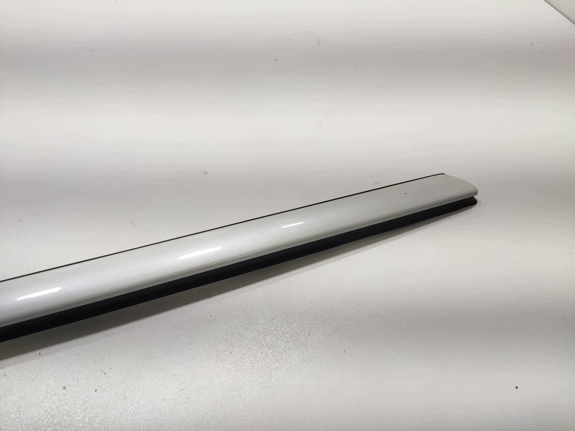 moulding left windows CZOLOWEJ PRZEDNIEJ CITROEN DS5 2011-2015 9687248080
