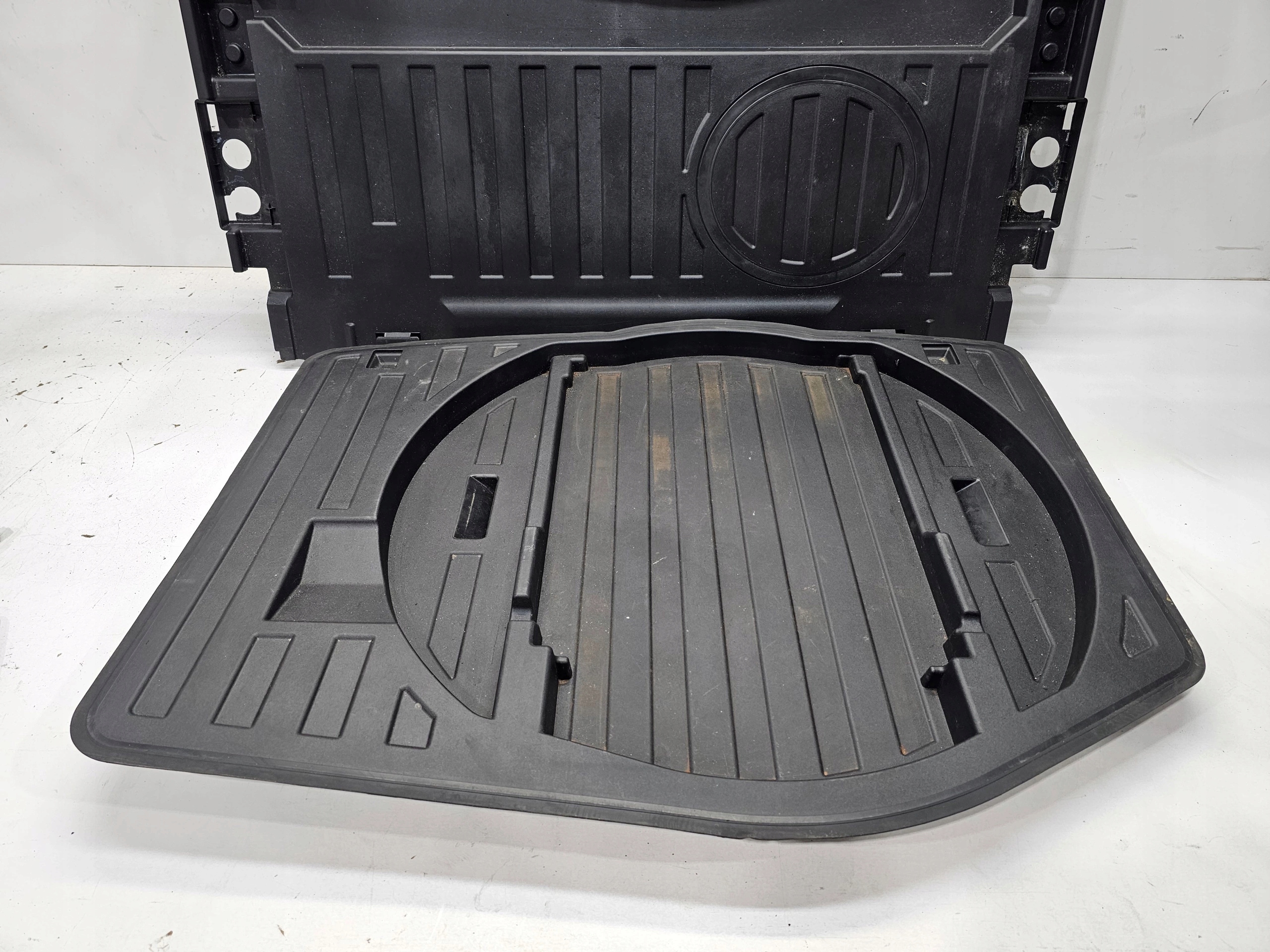 floor boot AUDI A6 C7 AVANT KOMBI 4G9864105A 4G9863547