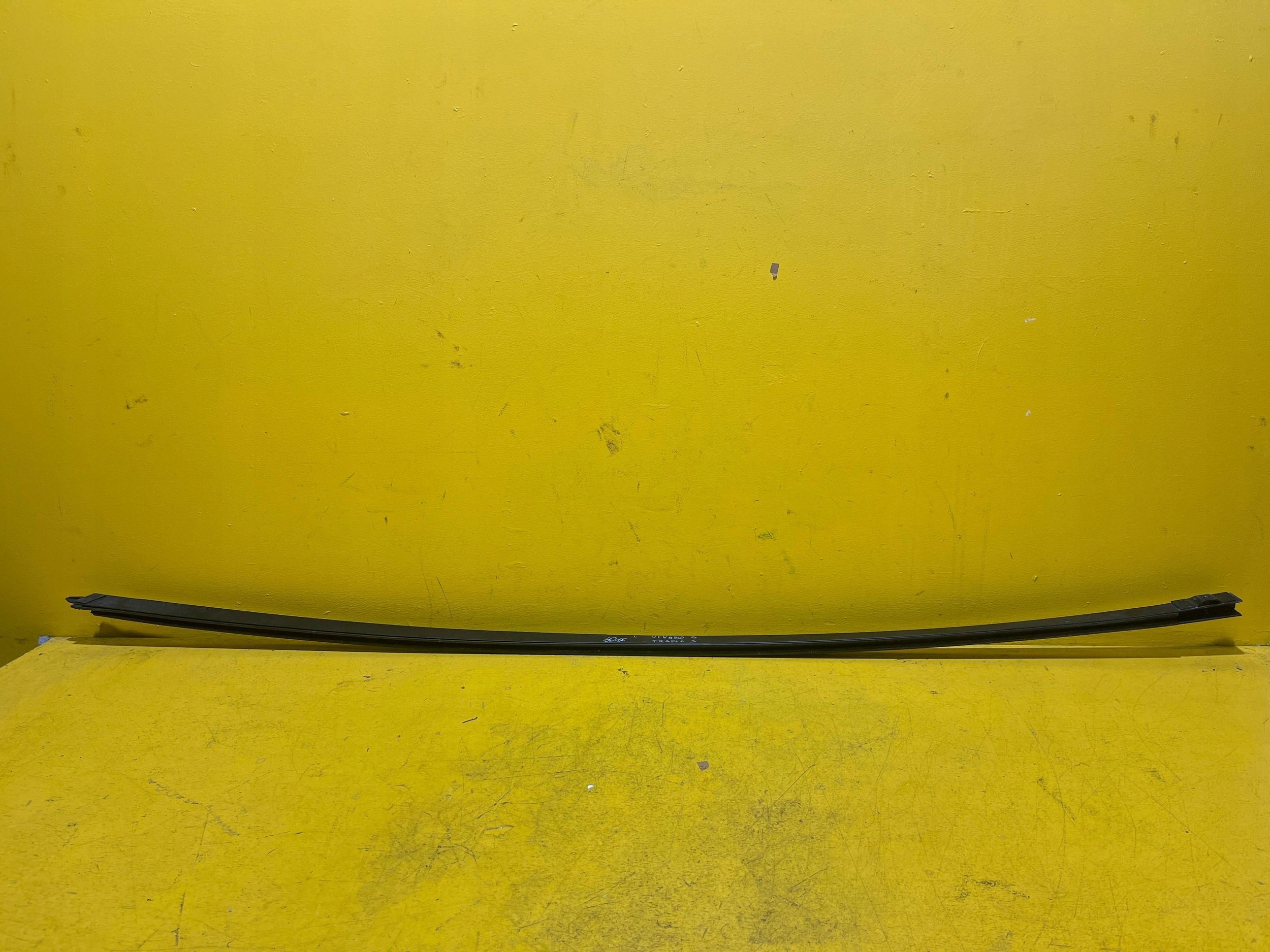 Prowadnica szyby Vivaro B Trafic 3