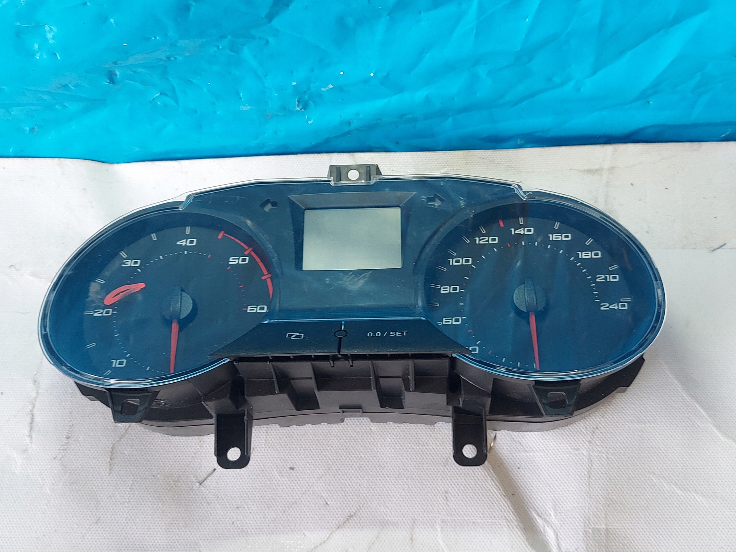 dials clock SEAT IBIZA V 1.4 TDI 6J0920800L
