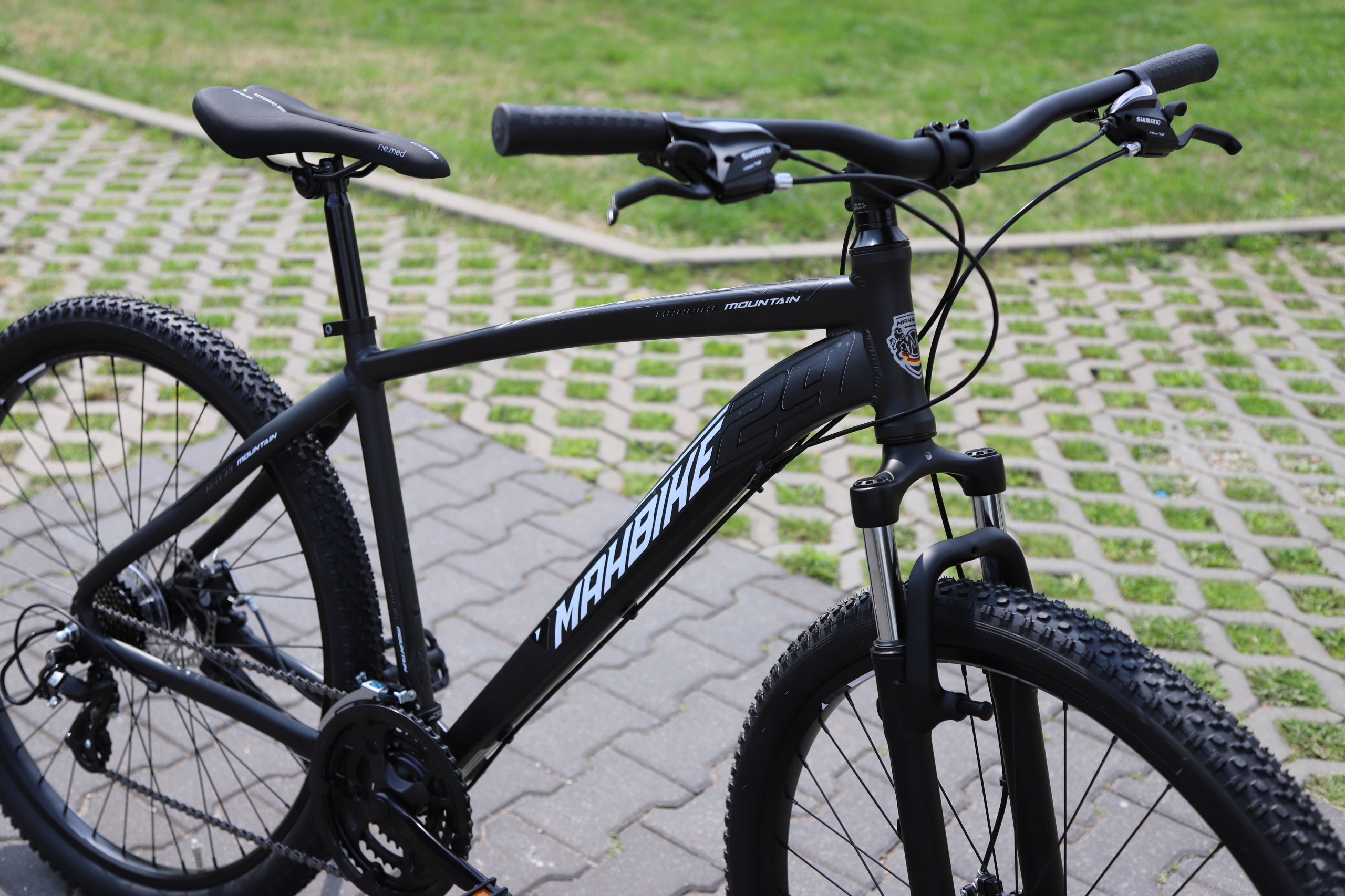 KLAMKOMANETKI SHIMANO 21 BIEGÓW ALUMINIOWY TARCZE Amortyzacja przód