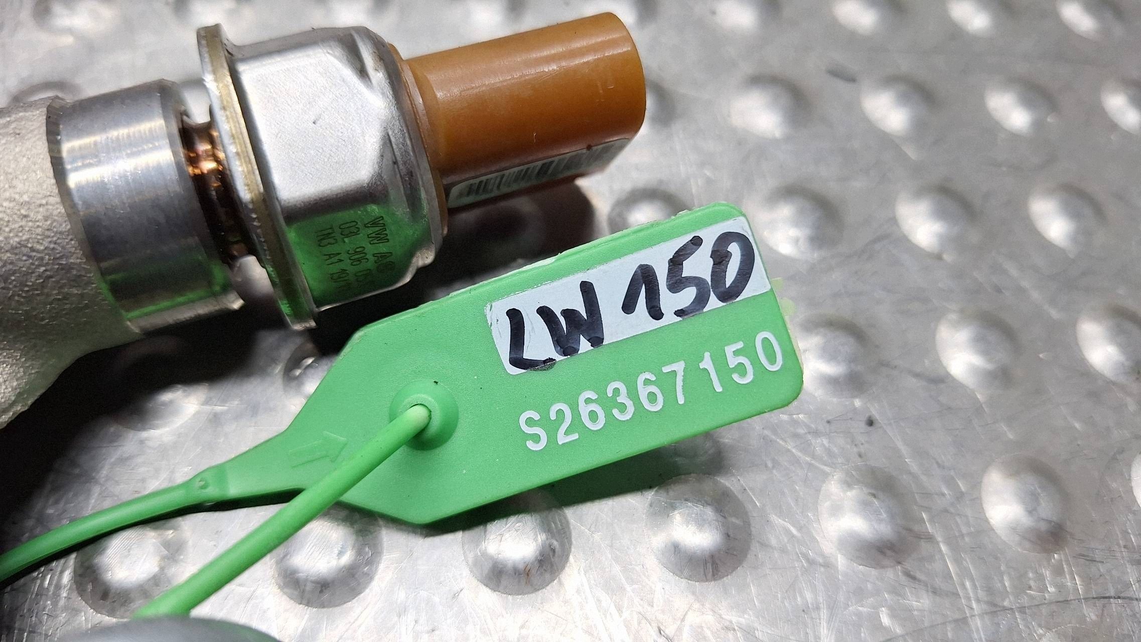 injection ramp sensor 03L089M LEON II SUPERB II GOLF VI A3 8P TT 2.0TDI