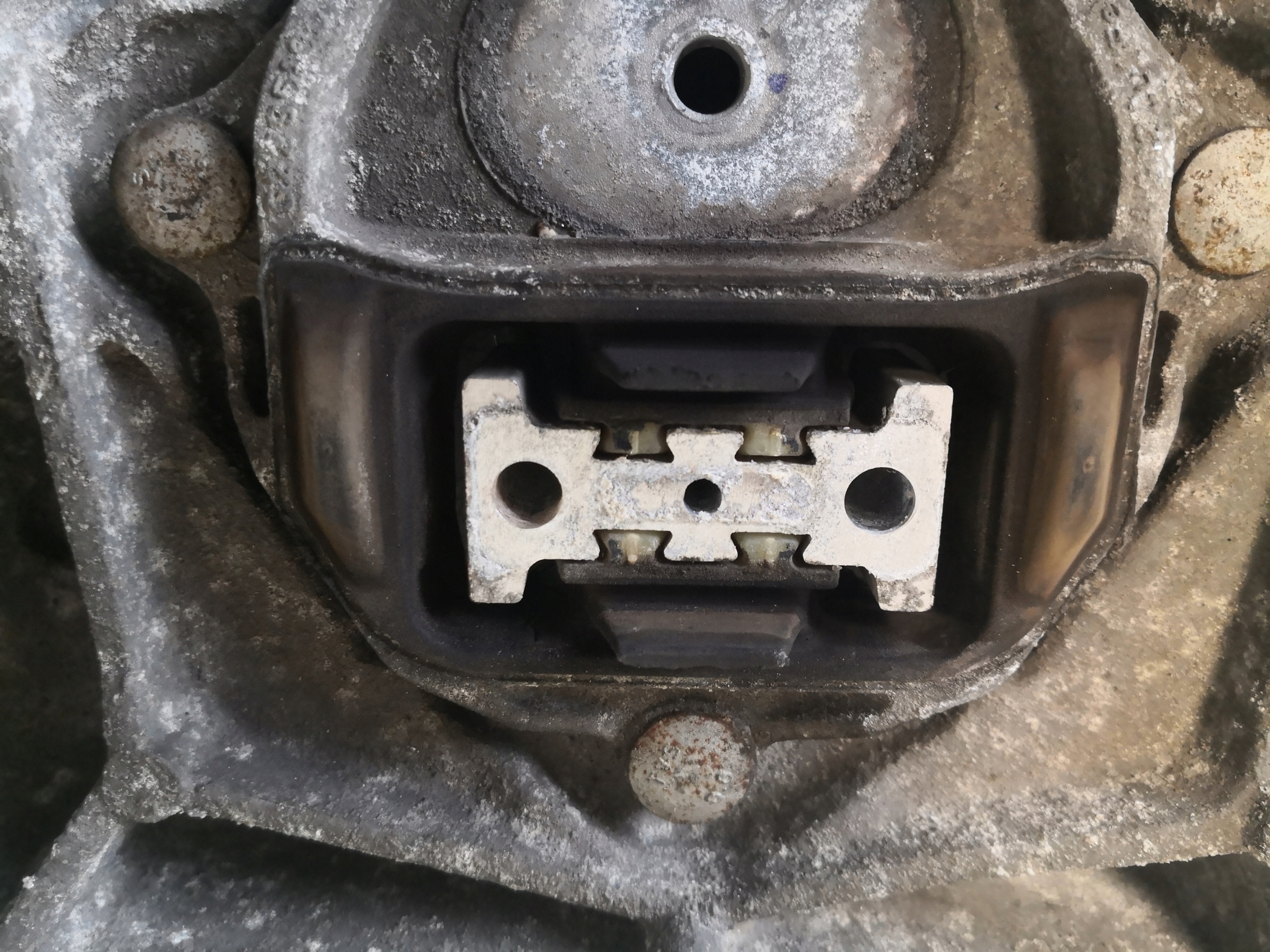 holder gearbox mounting AUDI A4 B8 8K0399263K