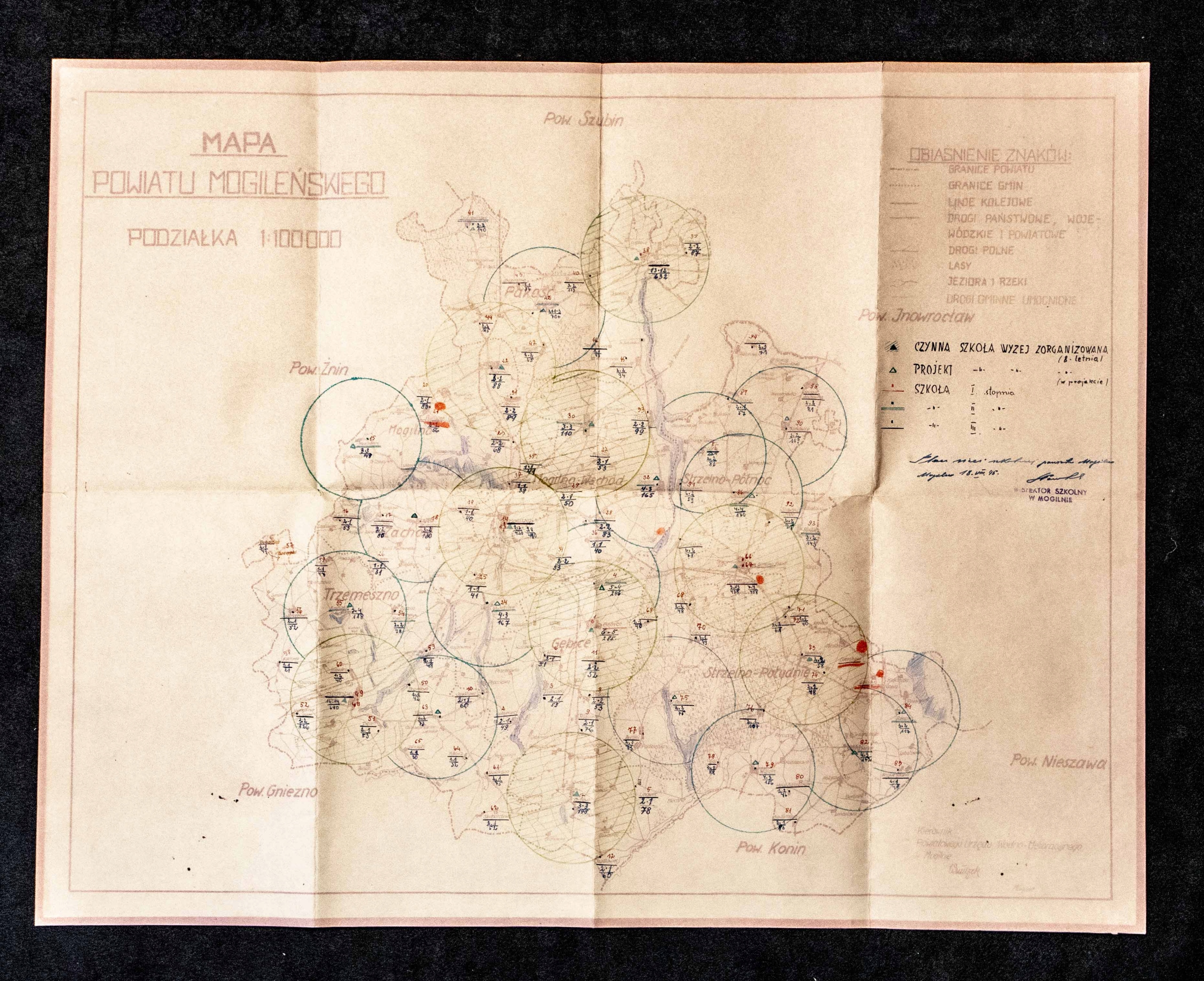 STARA MAPA - POWIAT MOGILEŃSKI, SZKOŁY 1945
