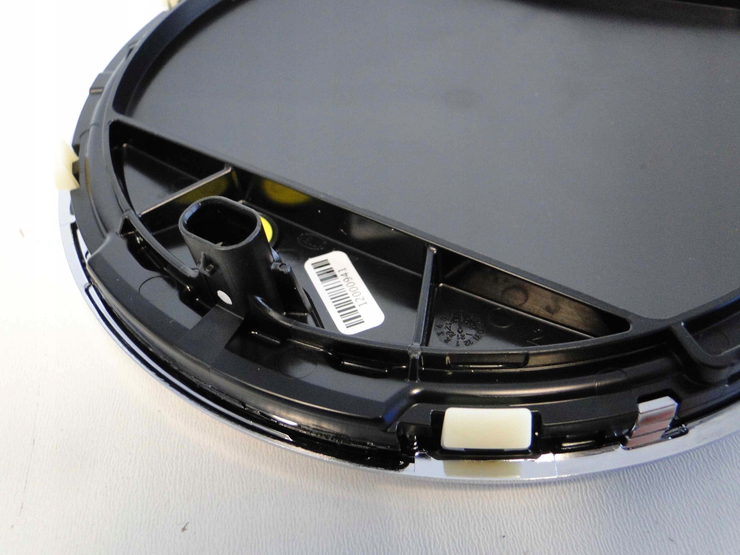 MERCEDES E W213 213 GWIAZDA W GRILL DISTRONIC Kolor czarny