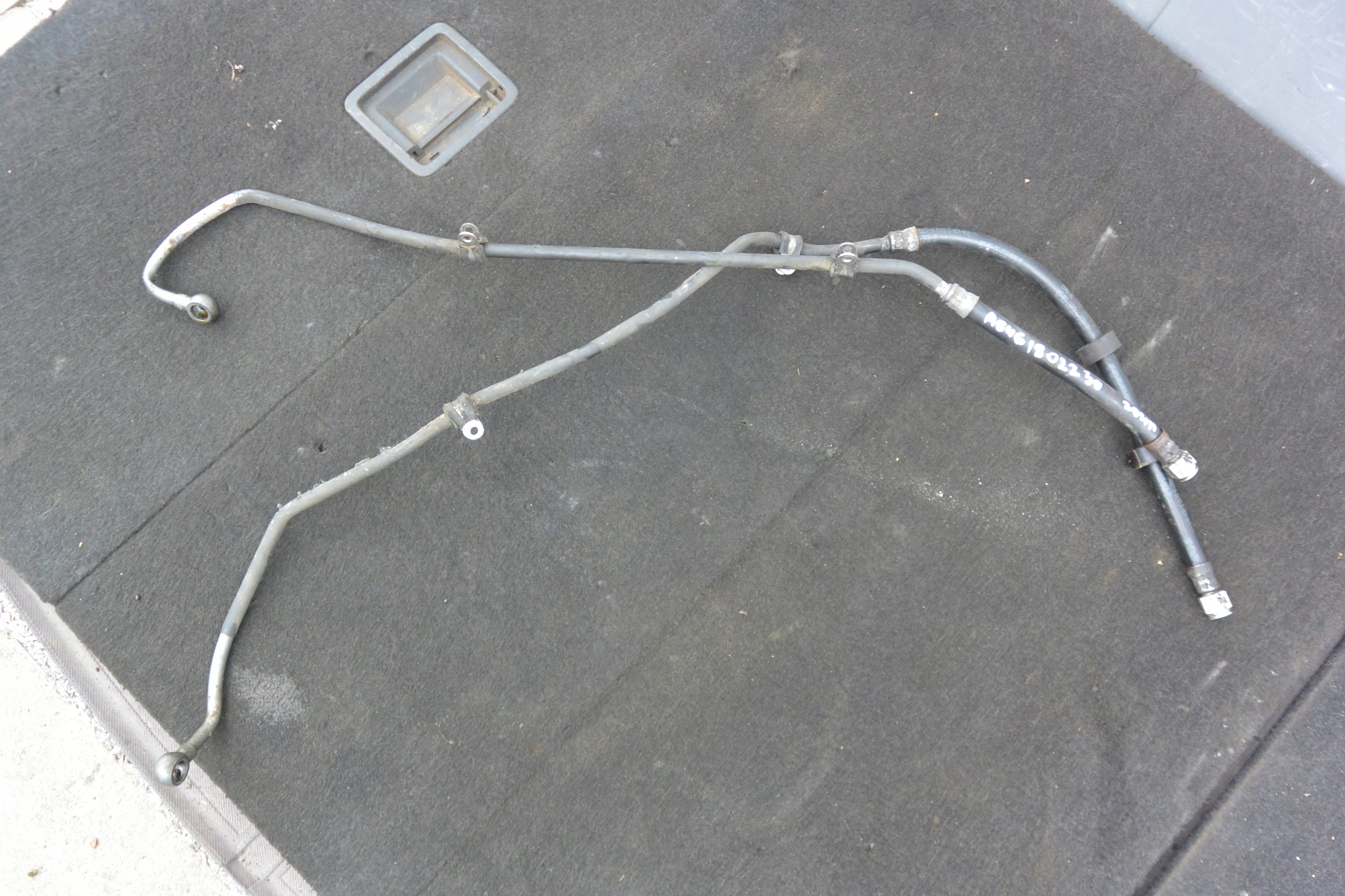 ÖLLEITUNG GETRIEBE 2.2 CDI OM646 MERCEDES W204