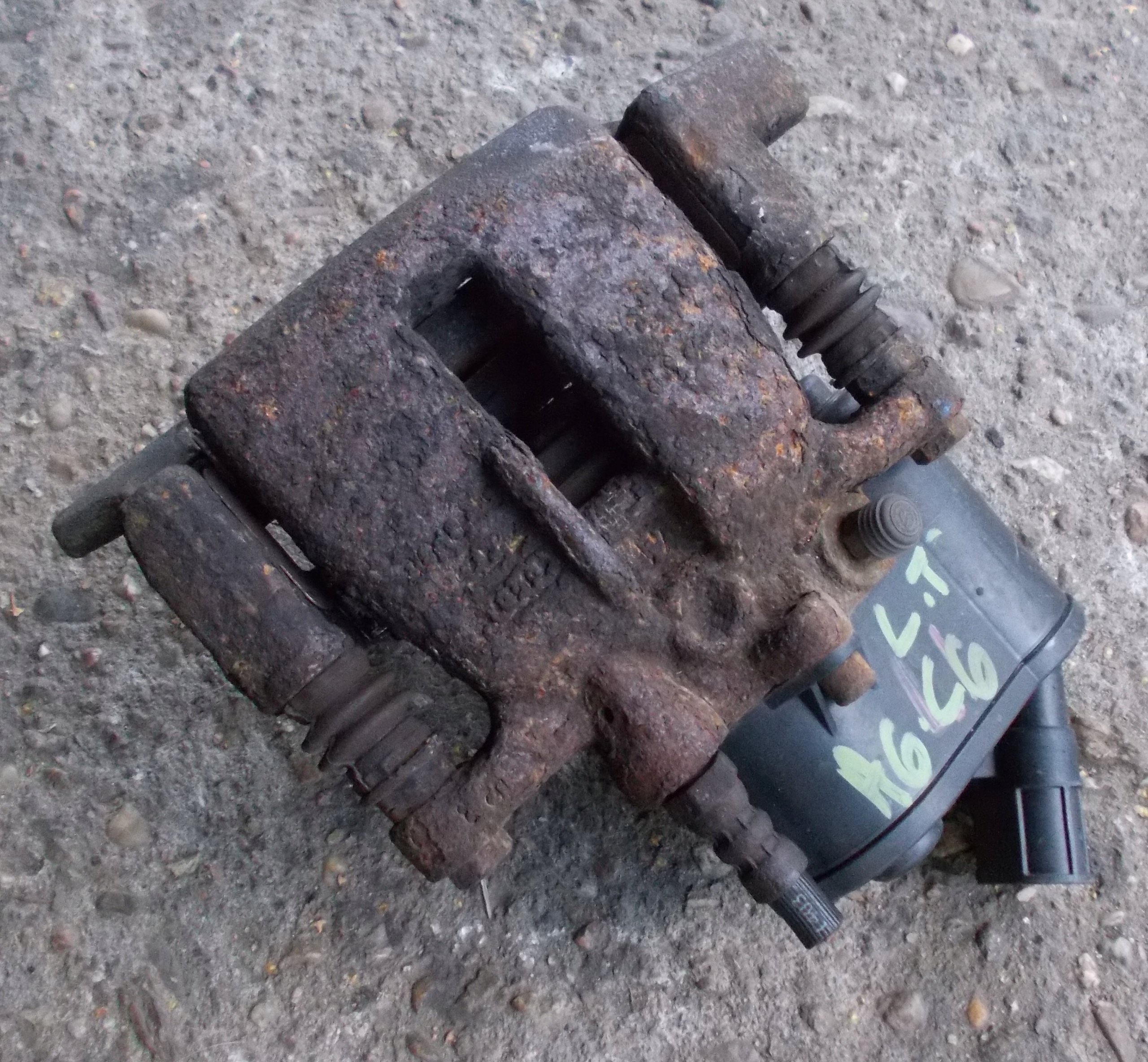 AUDI A6 C6 2.0 TFSI 08R caliper brake left rear part