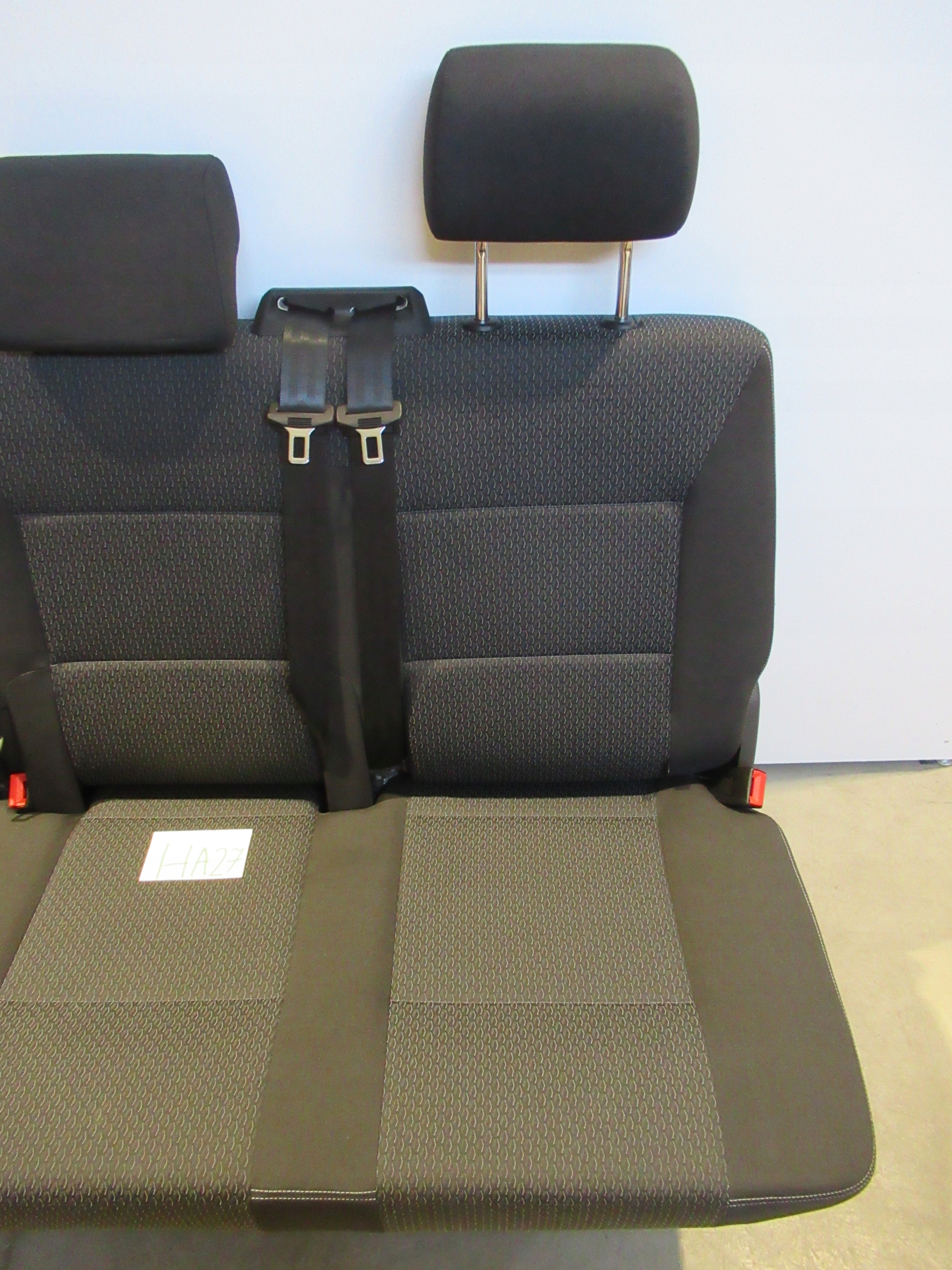 VW T6 MULTIVAN Sitz Sitz 3 RZAD ISOFIX KUTAMO