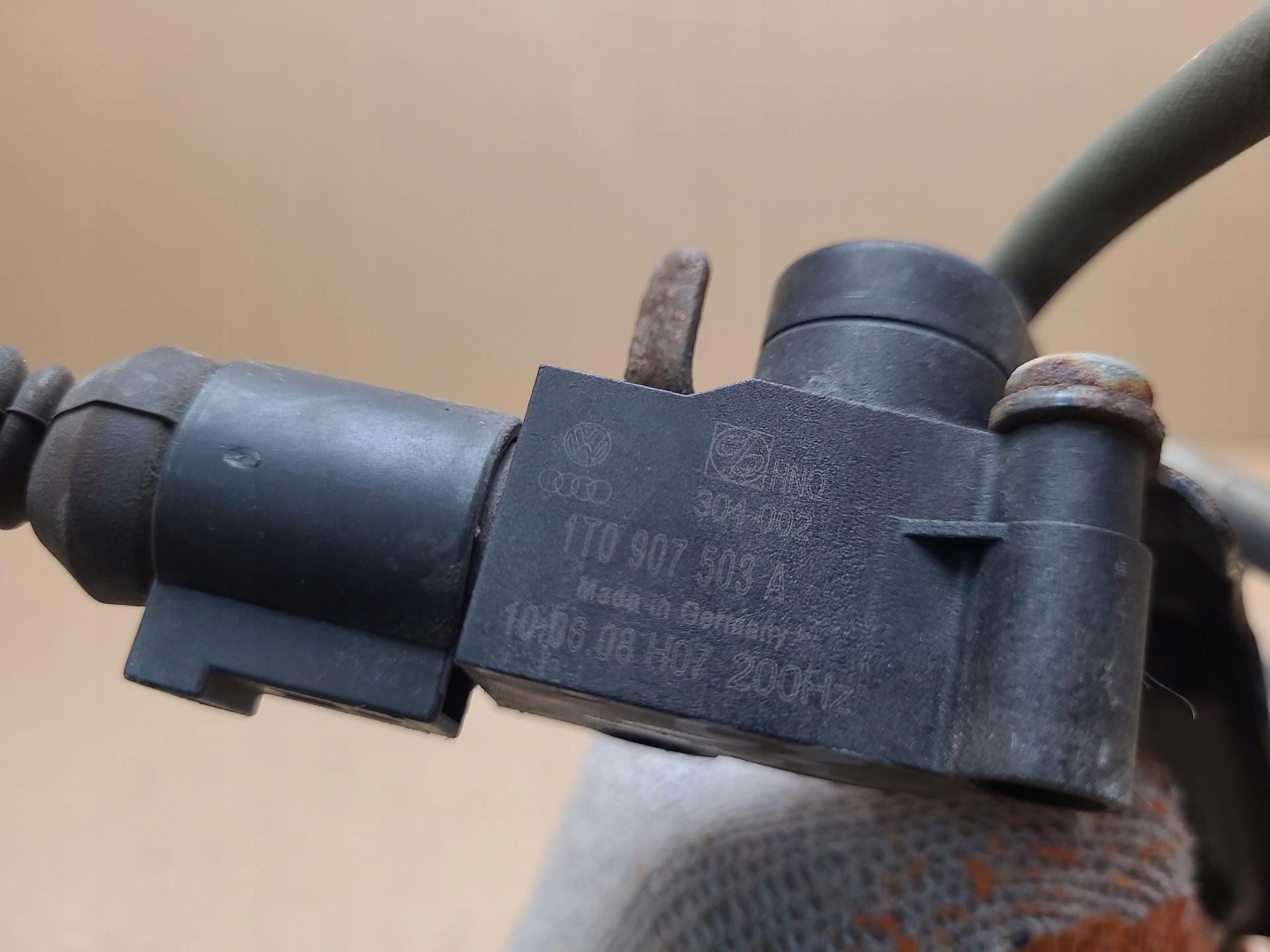 sensor poziomowania Audi A4 B8 2009 170907503A
