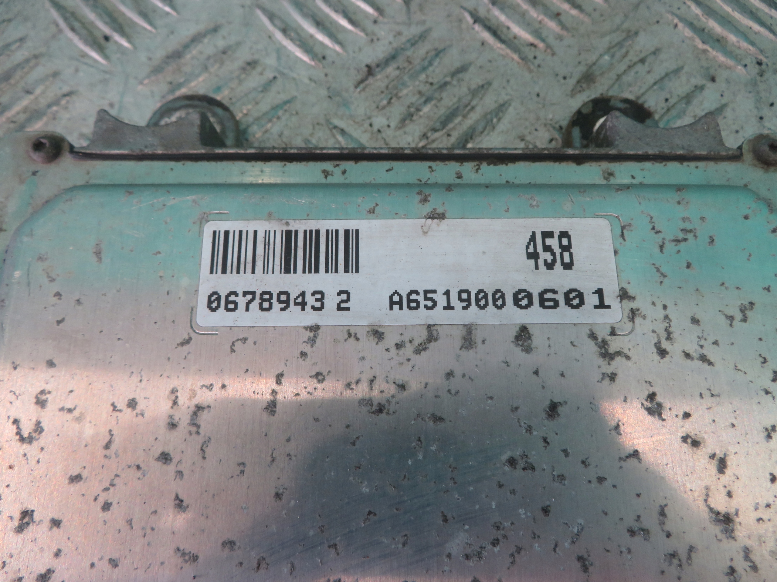computer control unit of the engine MERCEDES SPRINTER 2.2 10R A6519000601