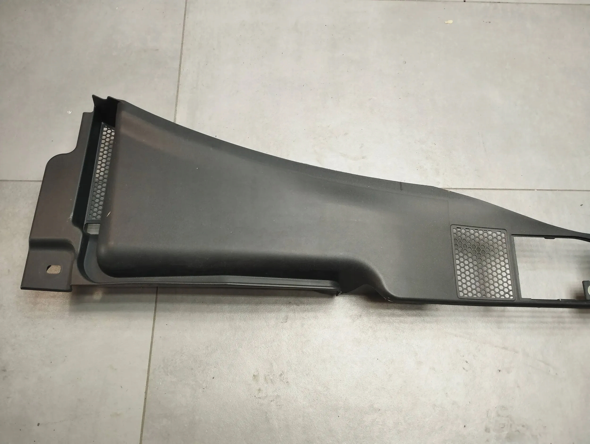 Audi A5 8T torpedo 8K1819447