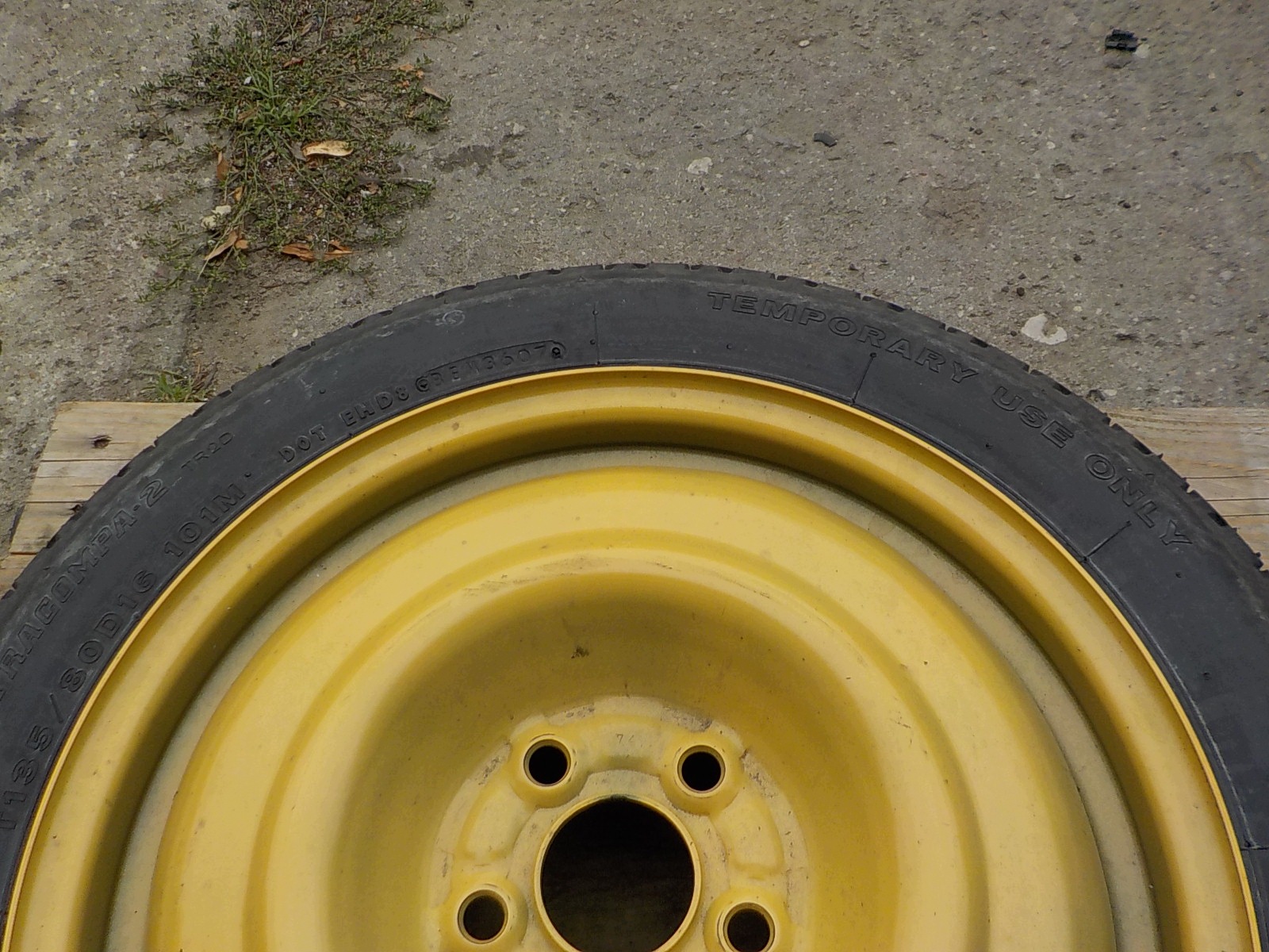 SUBARU LEGACY IV FORESTER SG Roue de secours R16 5x100