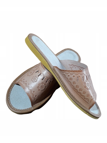 REGIONALNE KAPCIE KLAPKI LACIE SKÓRA DAMSKIE *36* Kod producenta DBP-15