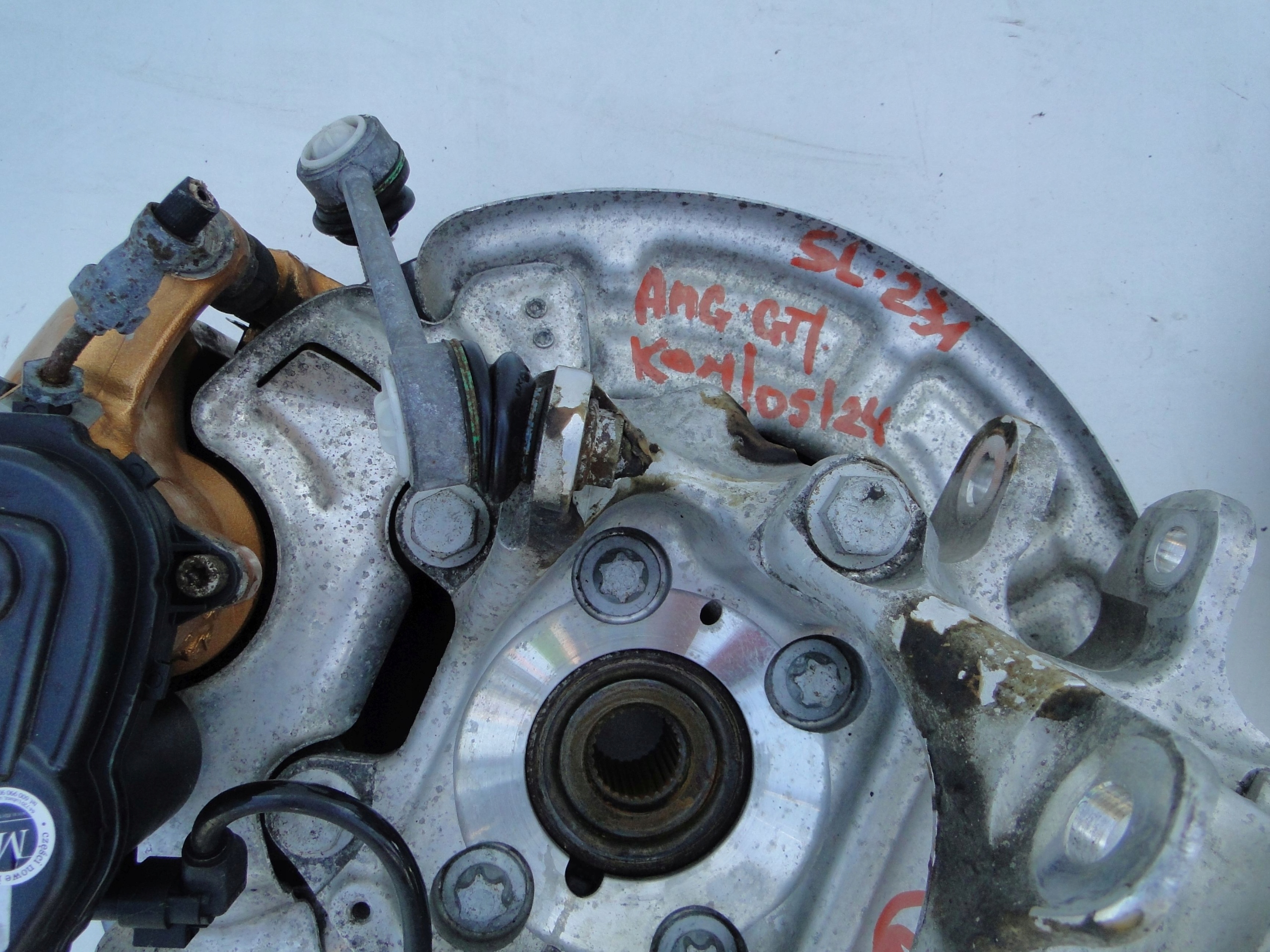 MERCEDES AMG GT C s r 190 поворотный кулак, цапфа задний правый A1903505201