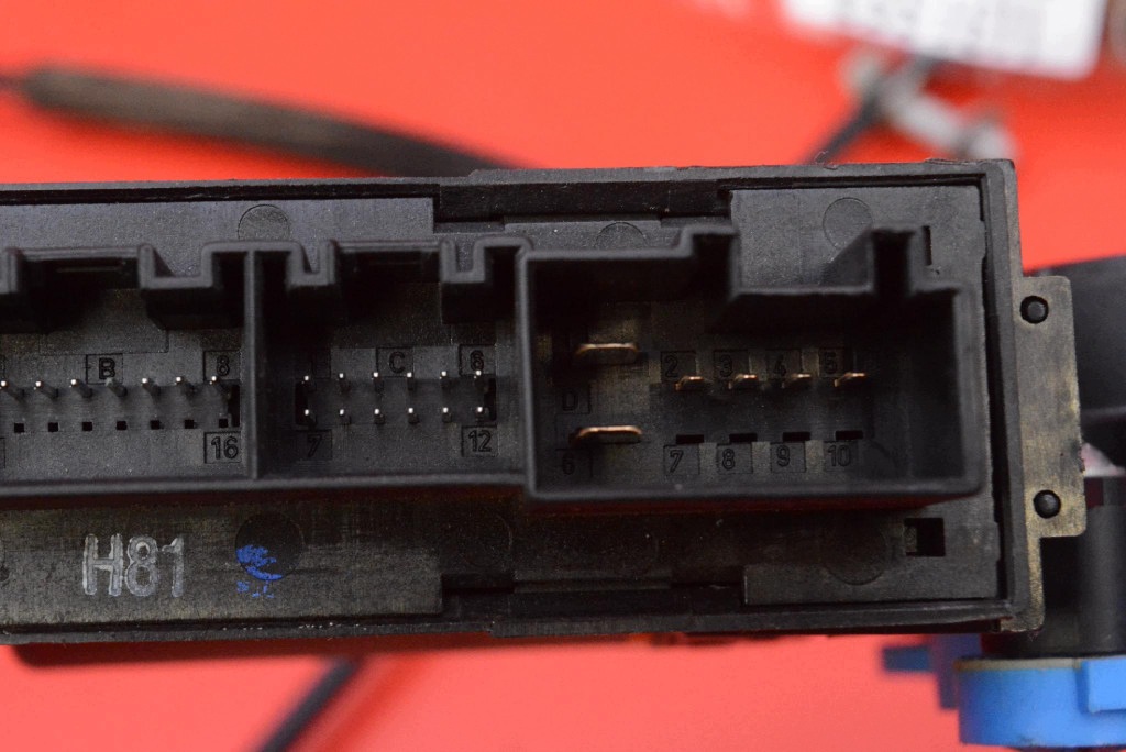 window regulator left front EU 0130821765 AUDI A4 B6 00-05