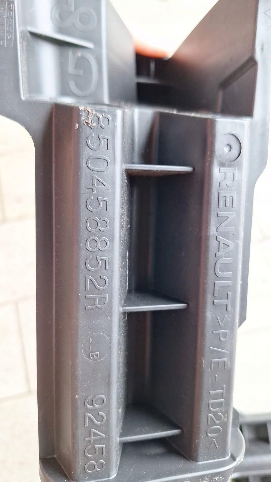 bumper bracket rear part RENAULT MEGANE V E-TECH 850458852R 850449655R