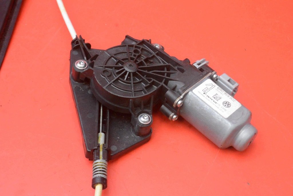 window regulator left front EU 6RU959802 VW UP 1 and 5D HB 11-20