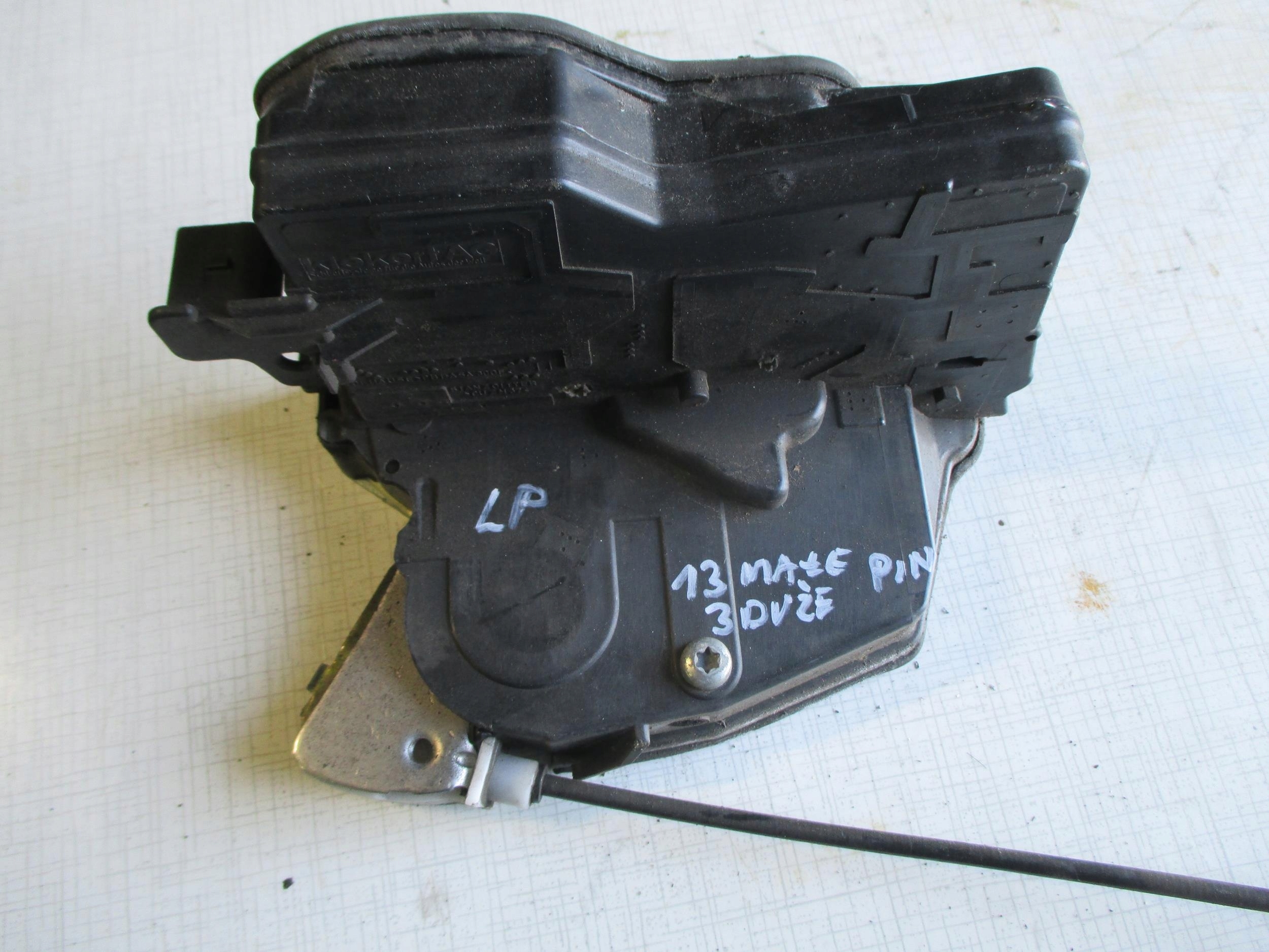 BMW 7 E65 E66 ZAMEK LEWY PRZEDNI 5121 7012143 - ANGLIK UK 16 PIN (13+3)