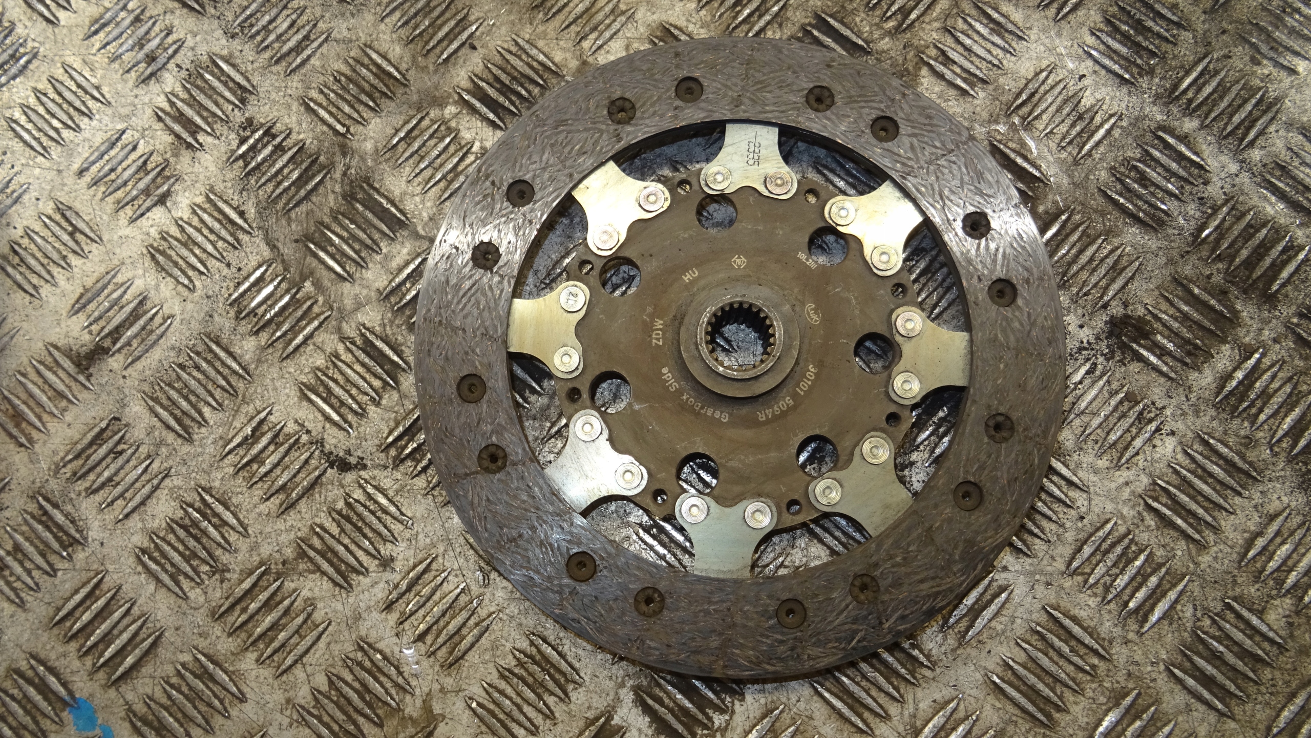 Renault OE 302056476R Montage Embrayage