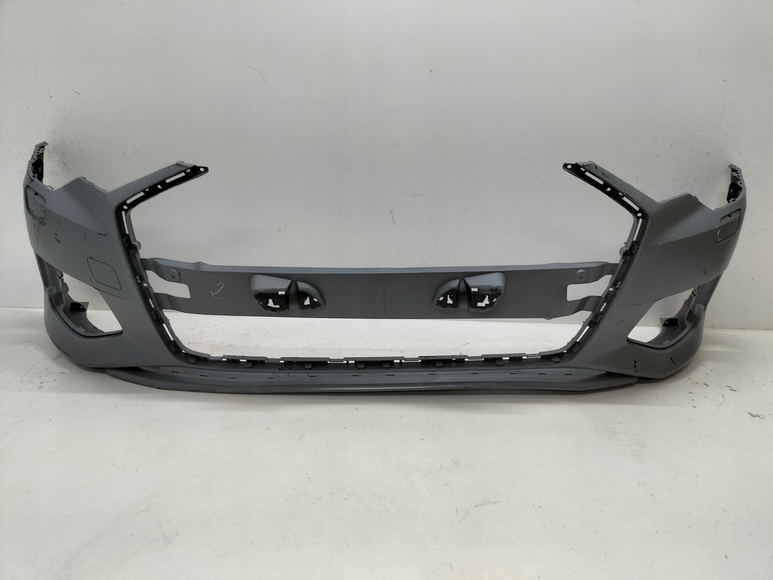 FRONTSTOSSSTANGE VORNE AUDI A6 C8 18