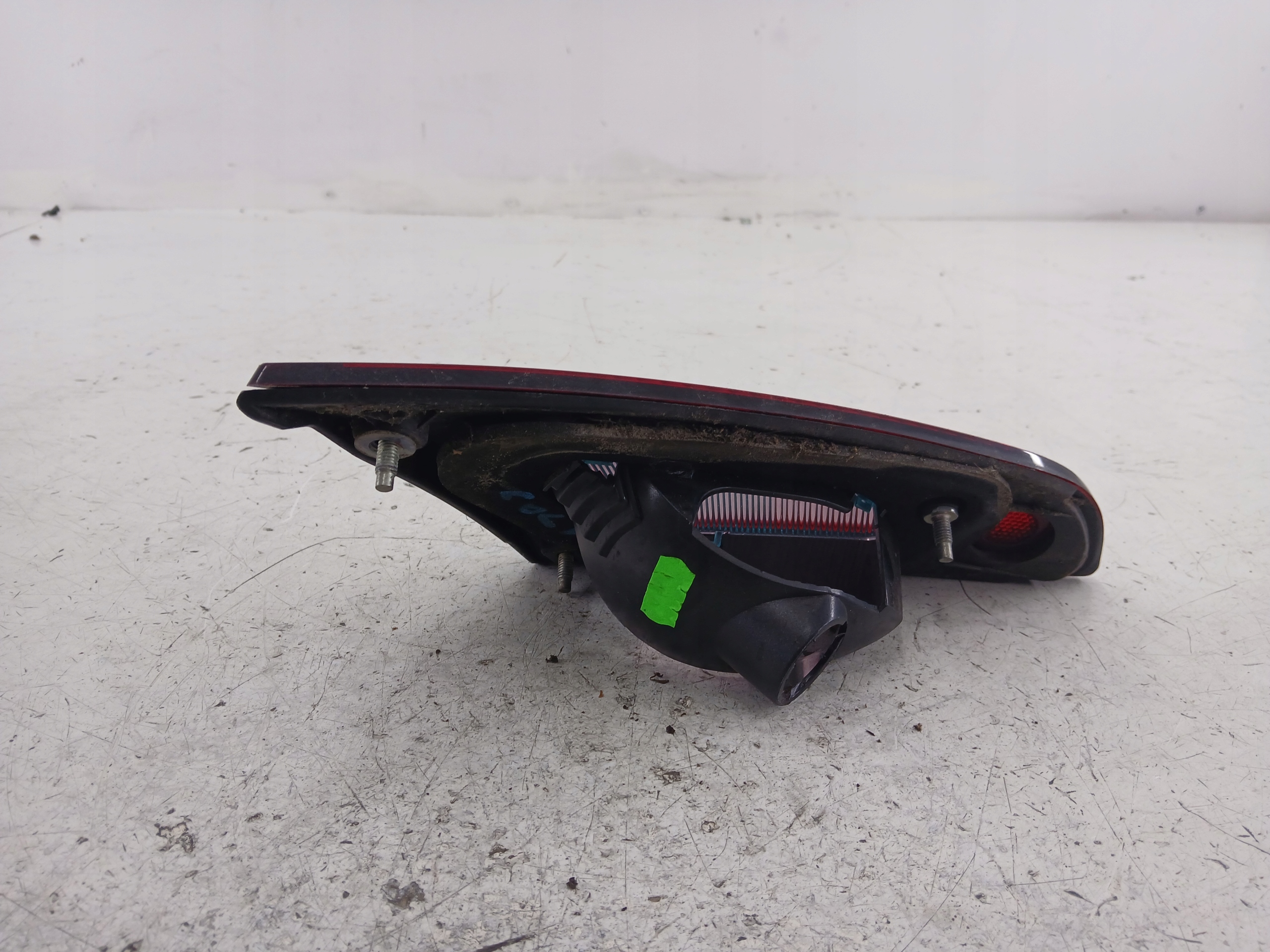 MITSUBISHI COLT VI light right rear part trunk door CIEMNA