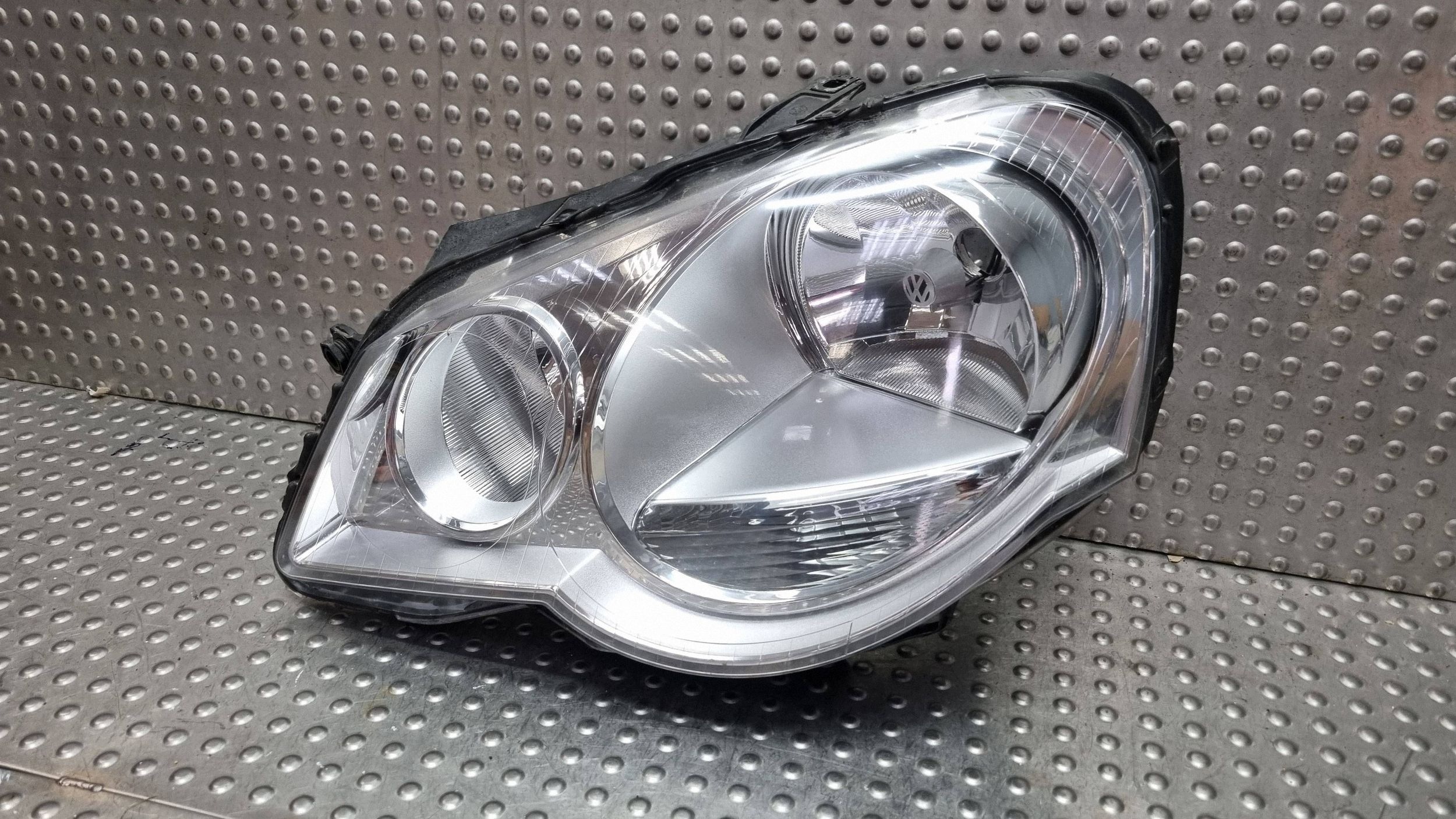 light REFLEKTOR left front 6Q1941007AT VW POLO IV 9N LIFT