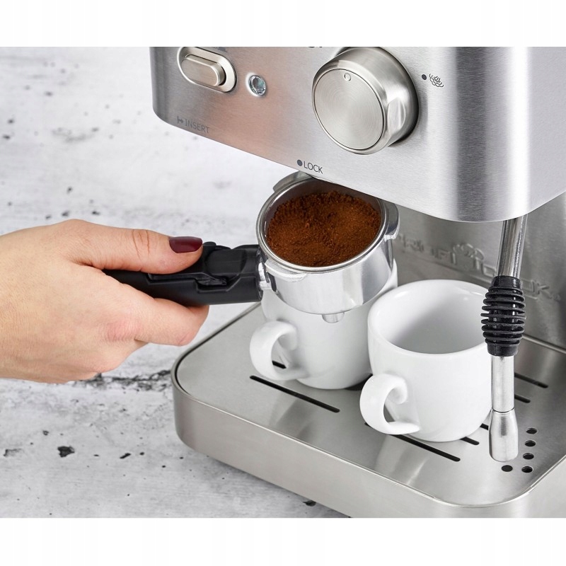 NIEMIECKI EKSPRES DO KAWY CIŚNIENIOWY KOLBOWY 15 BAR + SPIENIACZ DO MLEKA Kod producenta PC-ES 1109