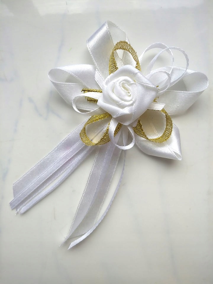 Kotyliony dla rodziców duże kokardki przypinki