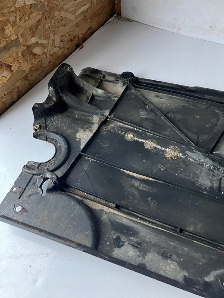 cover chassis VW POLO VI 2G 2Q0825101A left