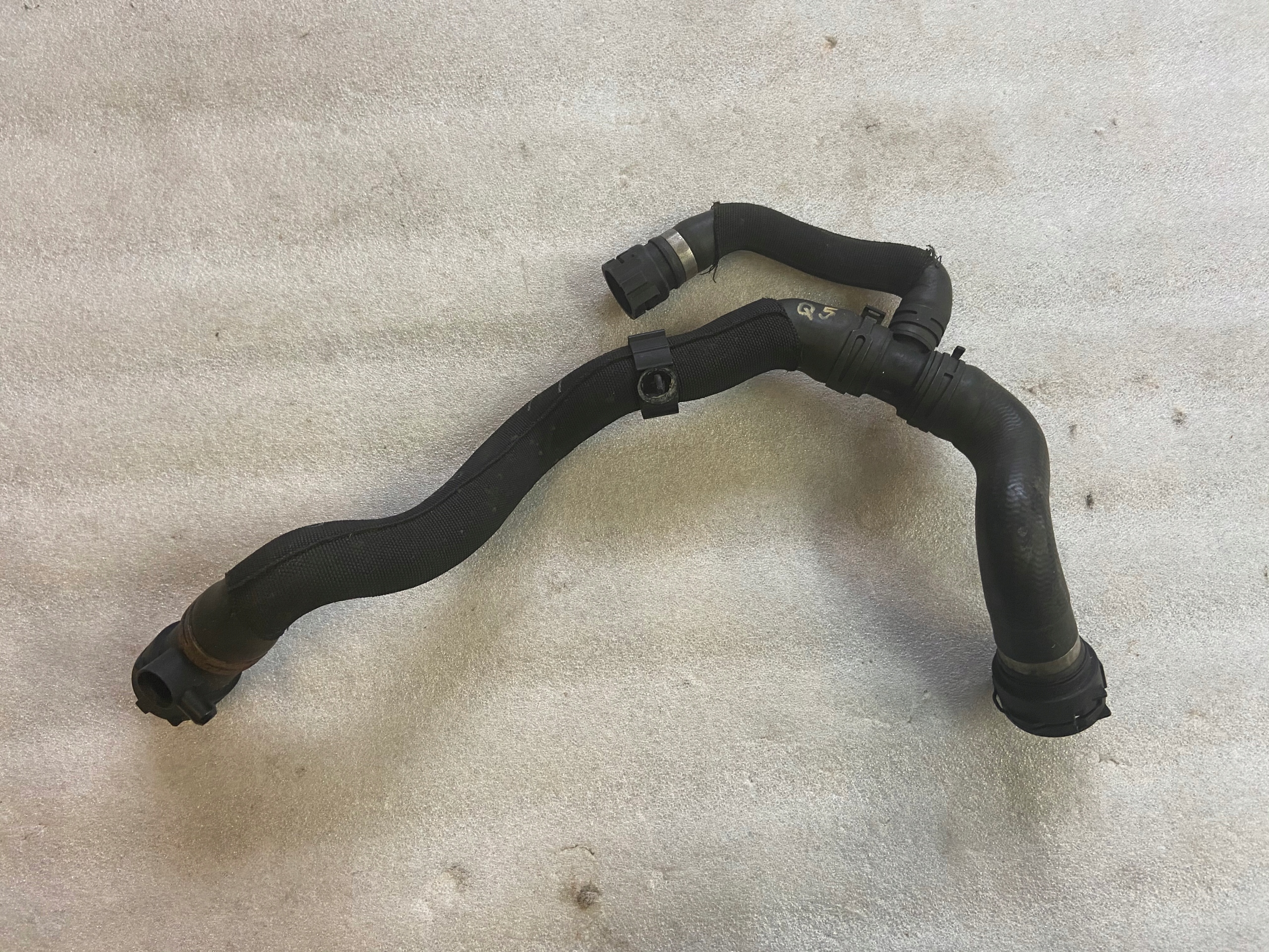 Шланг для воды Q5 8R 8R0121049B