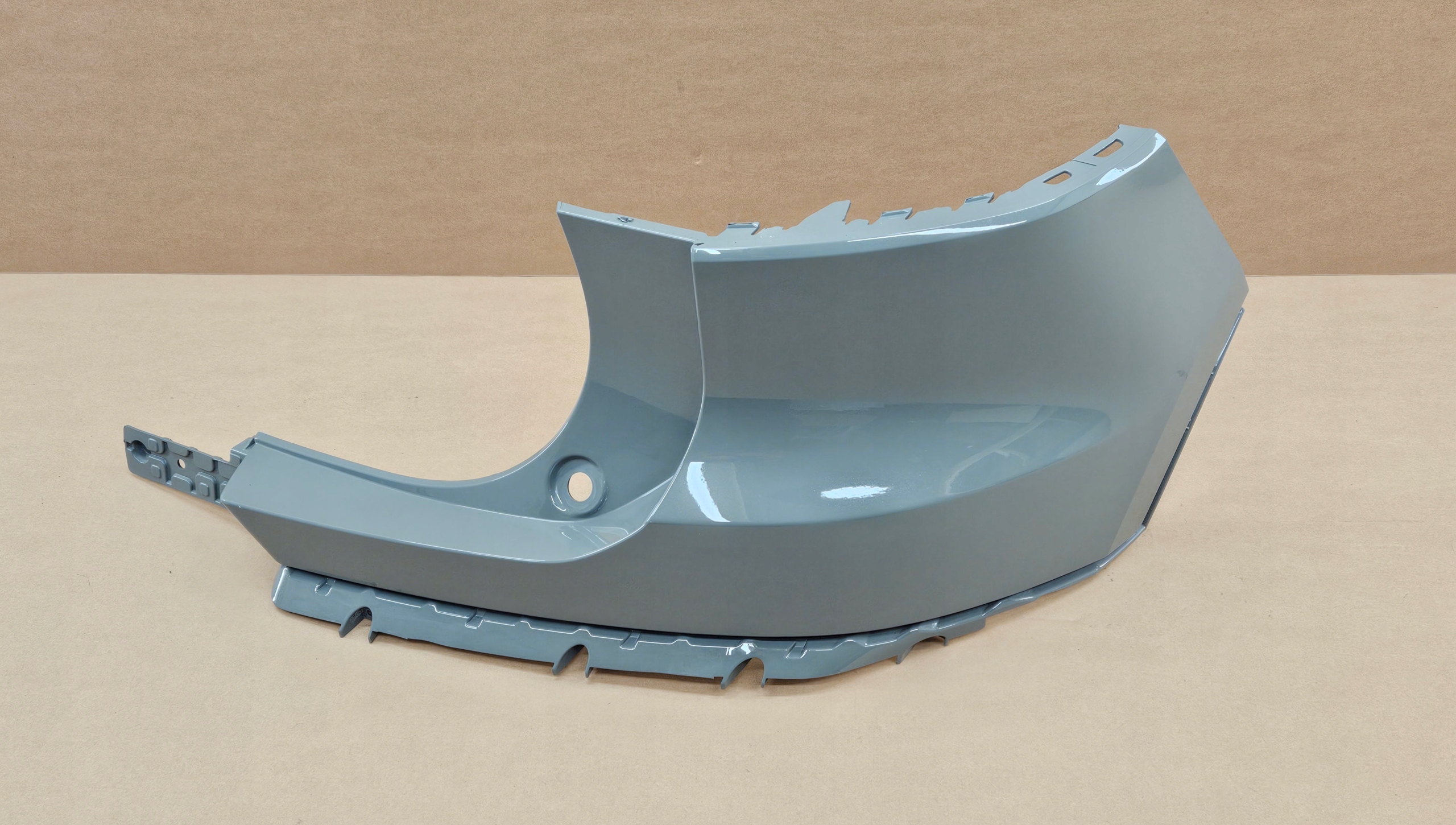 right corner bumper rear part VOLVO XC40 C40 W colour 733