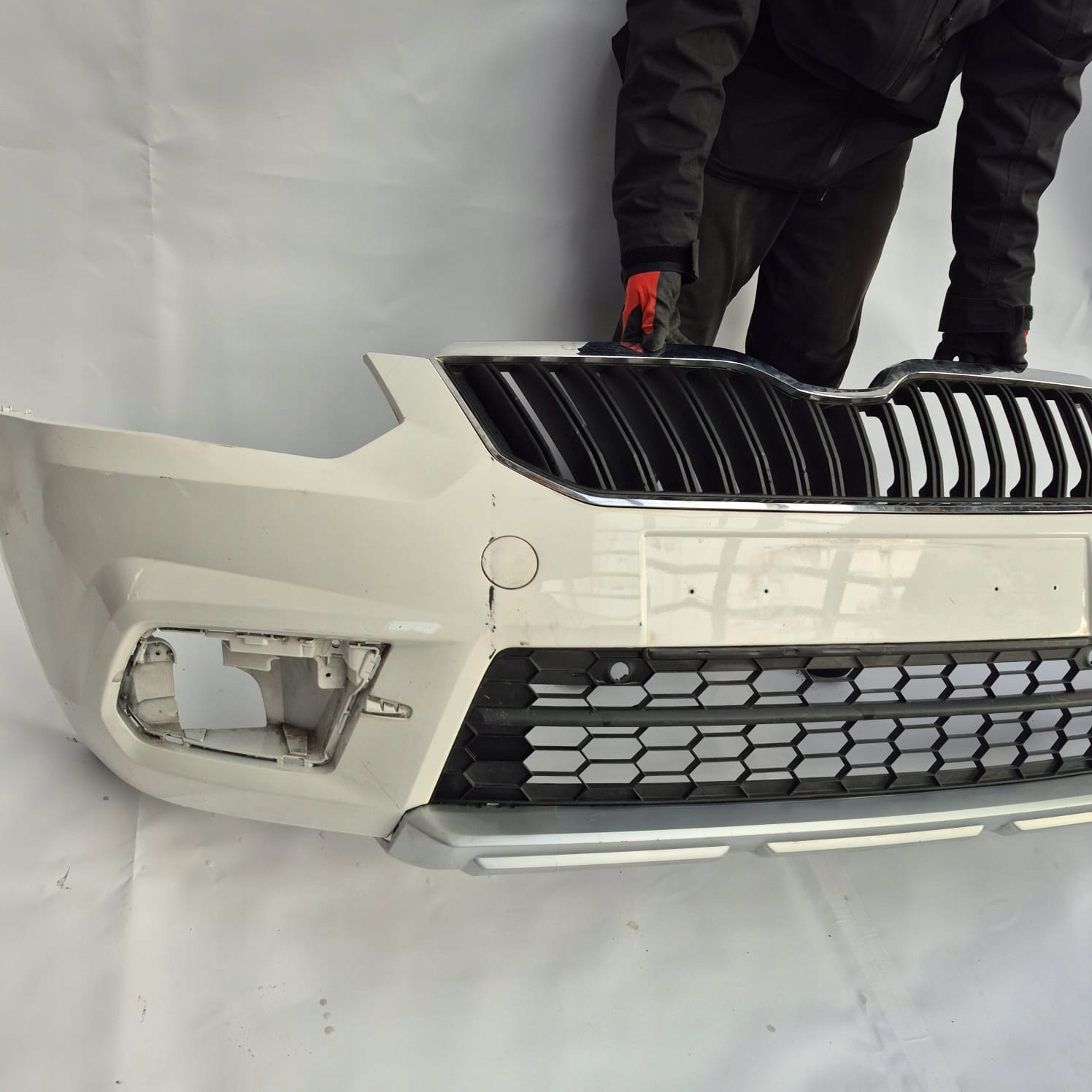 SKODA YETI LIFT 12-17 bumper front front 4XPDC 5L0807221K