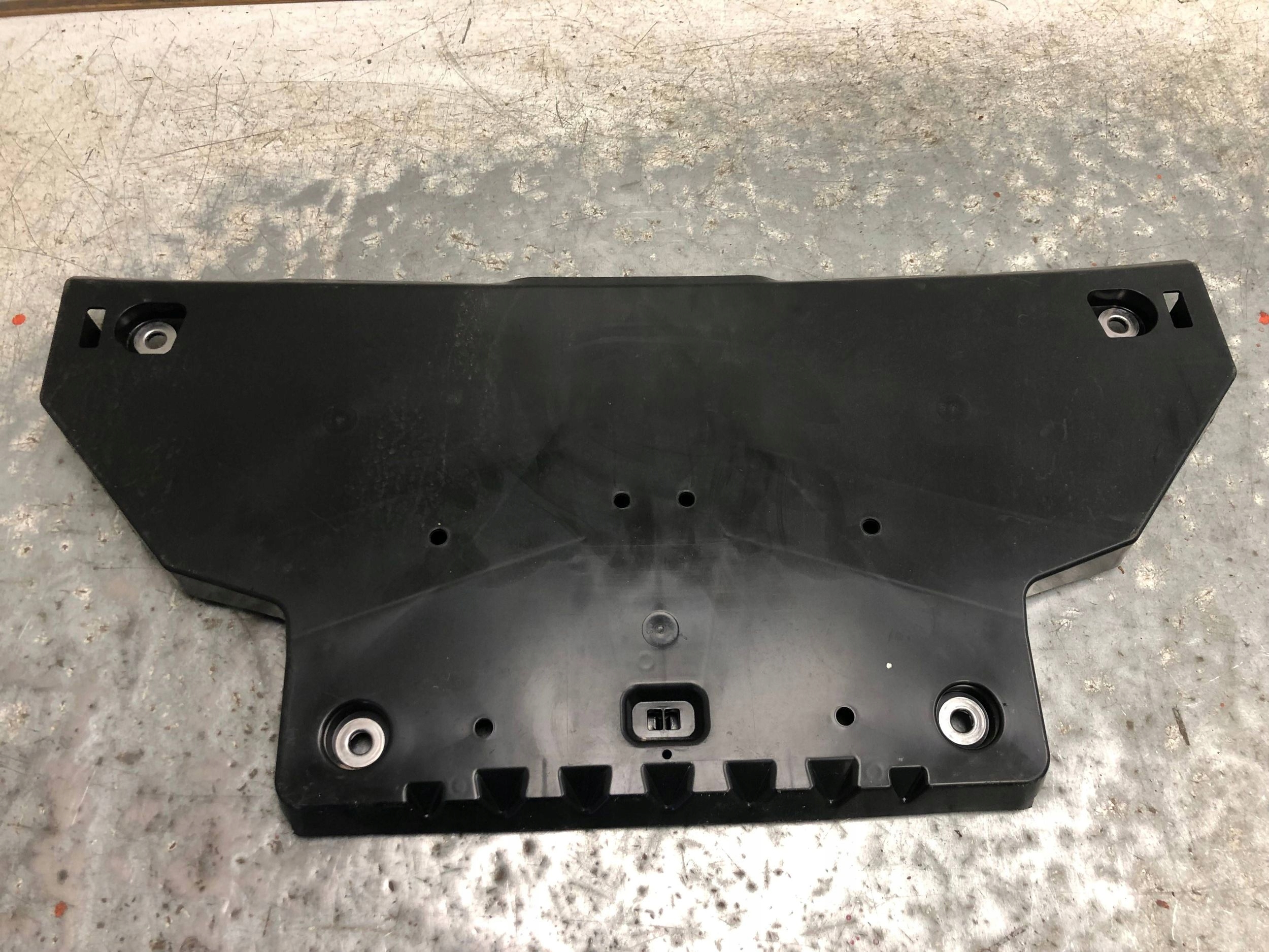 cover chassis MERCEDES EQA A2433520600