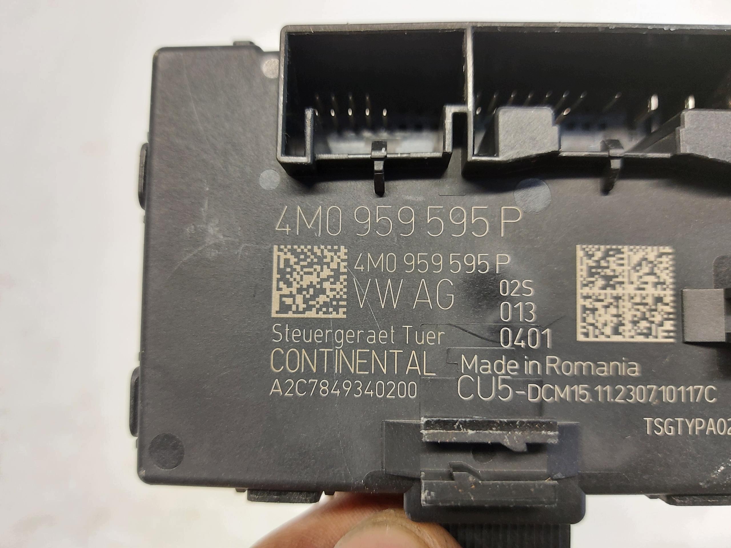 Audi Q8 E-TRON SportBack 4KE control unit module door right rear part 4m0959595p