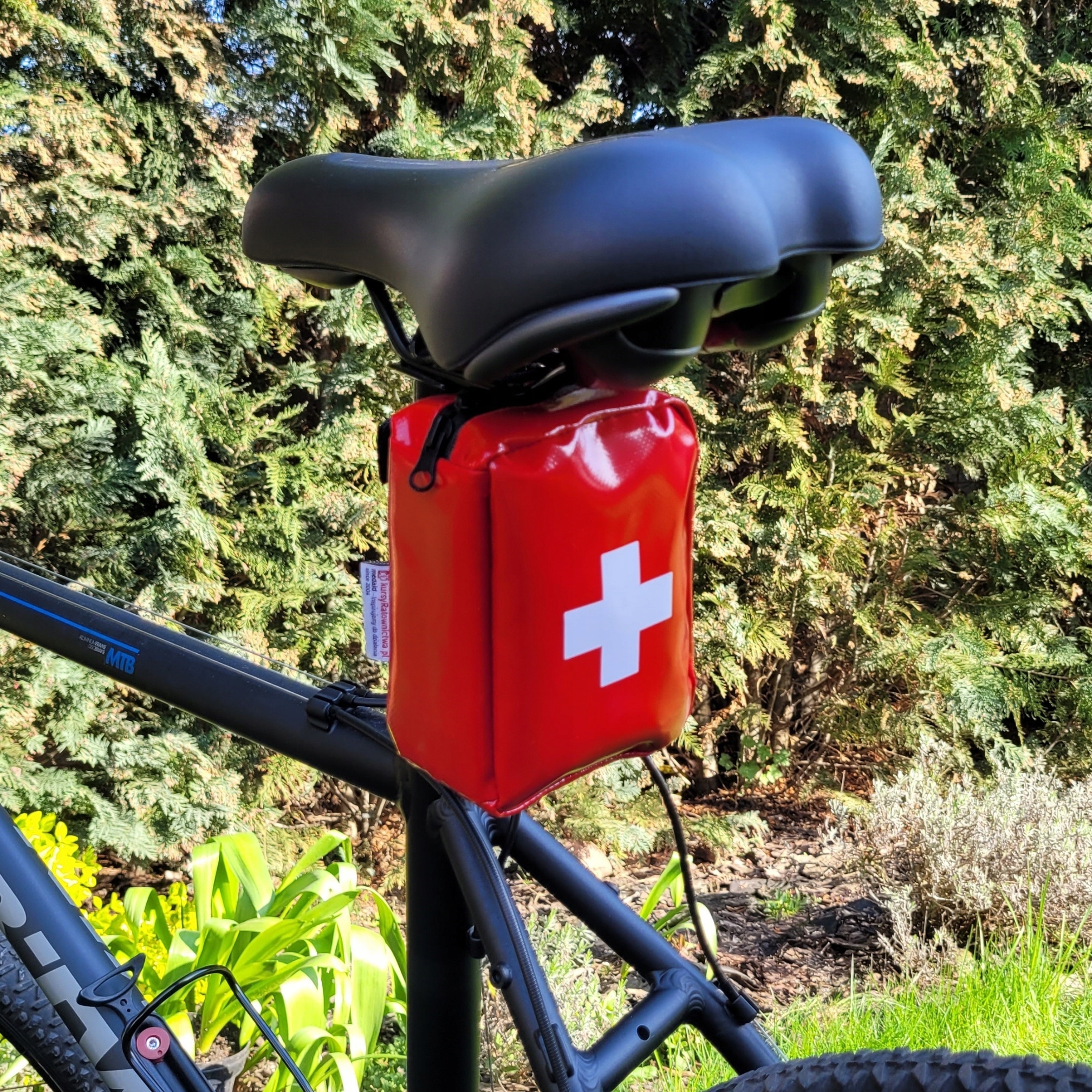 APTECZKA OSOBISTA TURYSTYCZNA Z WYPOSAŻENIEM NA ROWER WODOODPORNA TYP 250 Model Typ 250