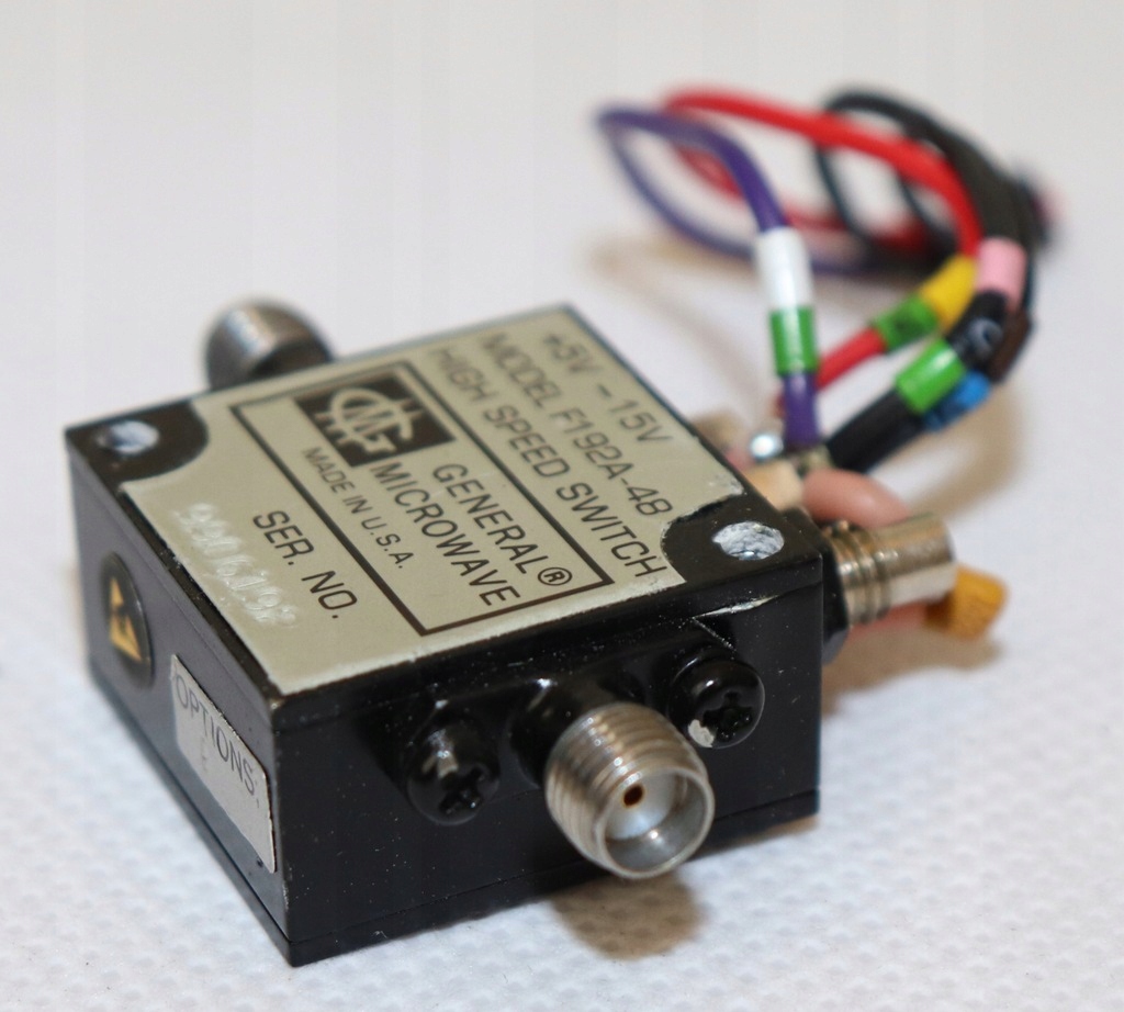 Modulator impulsowy SPST 0,2-18 GHz GENERAL F192A-48