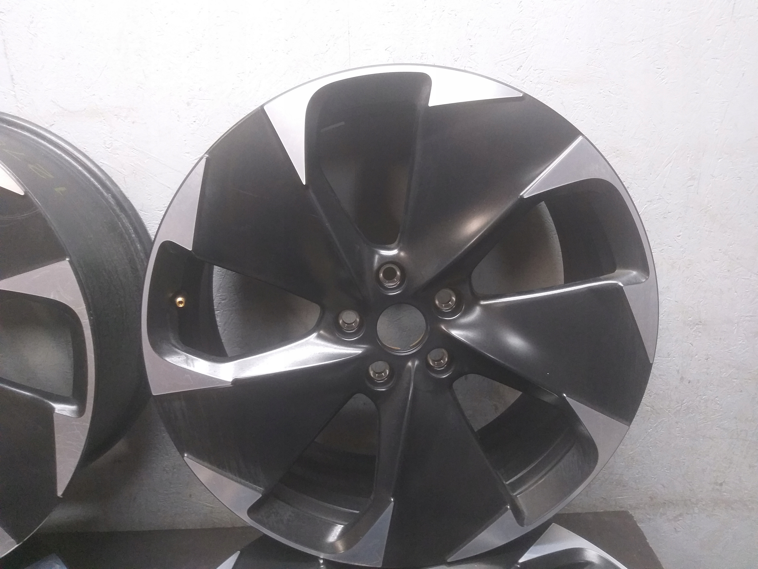 disc discs aluminium CUPRA BORN 7,5J 19" ET50 5X112 10E601025J