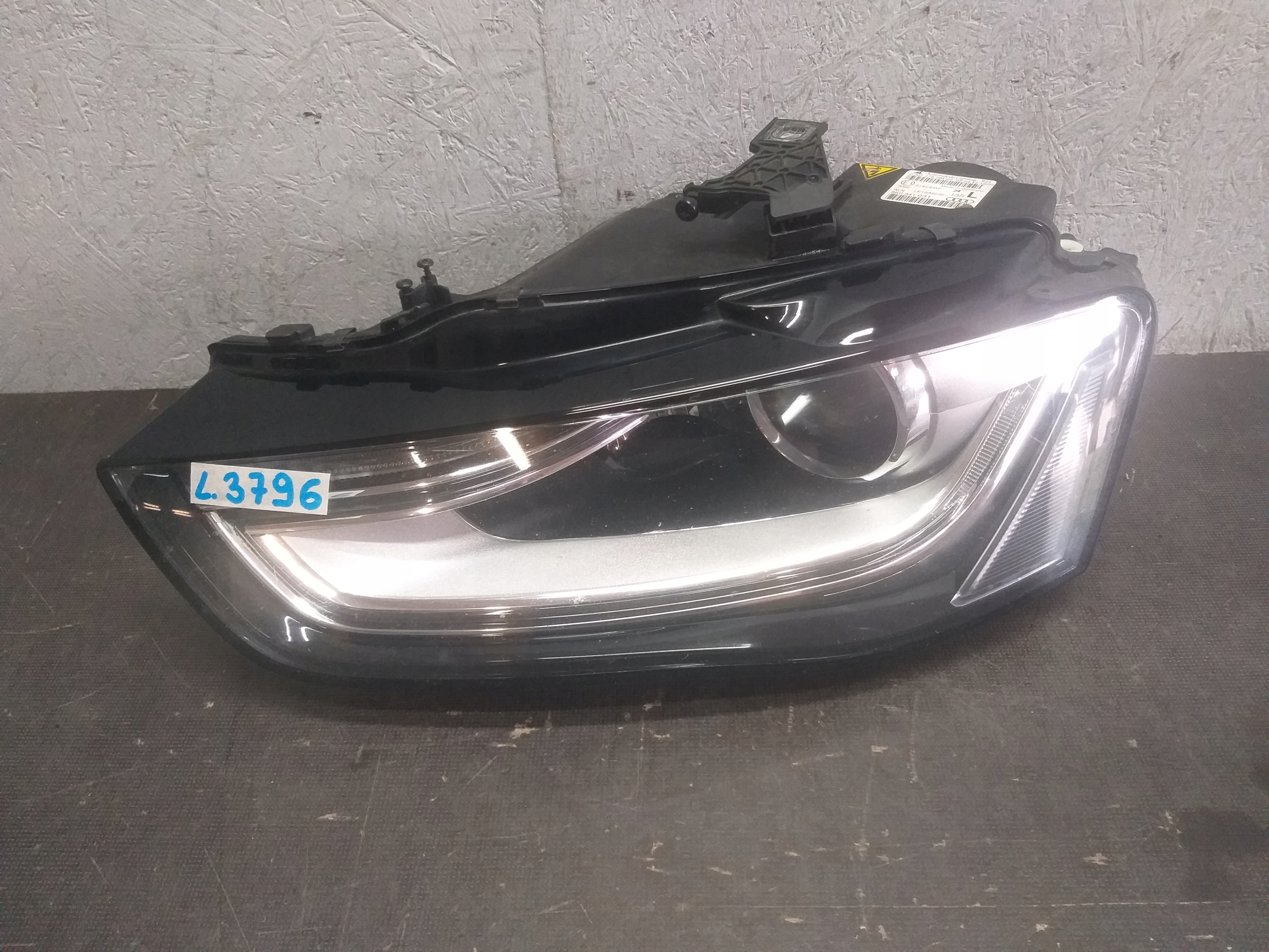 light front left AUDI A4 B8 XENON positioning LED LIFT 12- 8K0941031