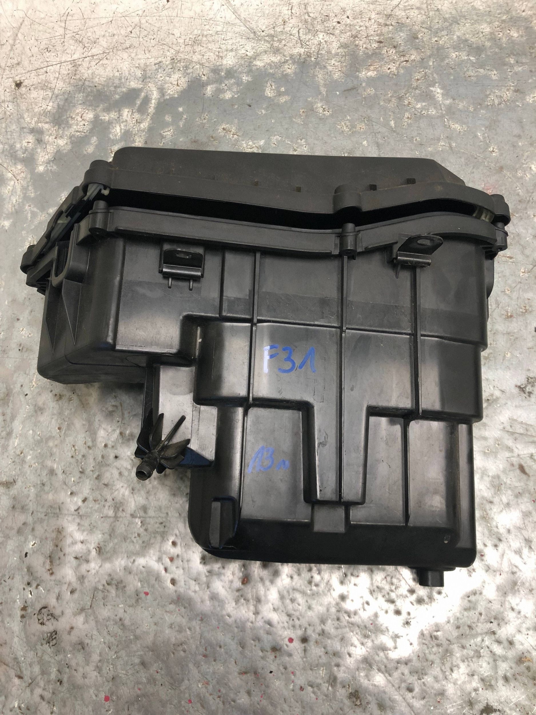 Boîte Module fusibles BMW F31 8509914